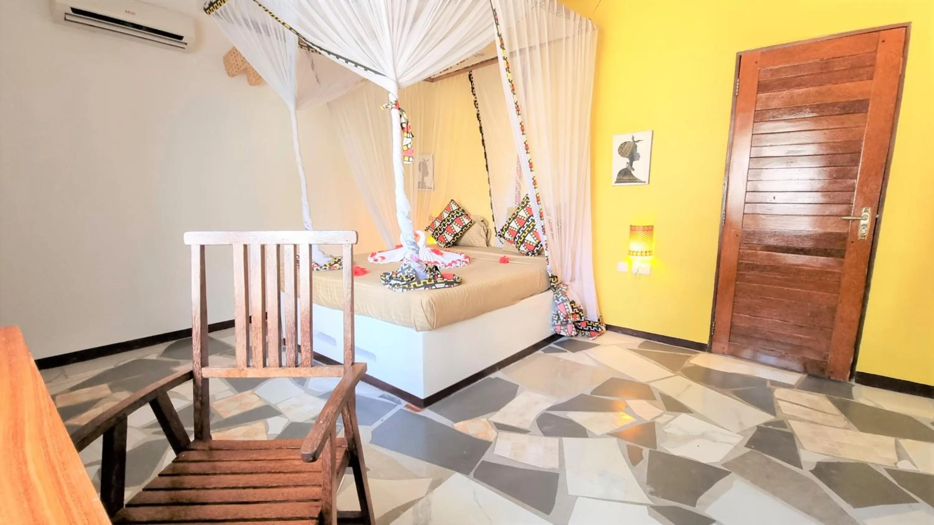 Bedroom, Bed in Paradise Beach Resort & Spa