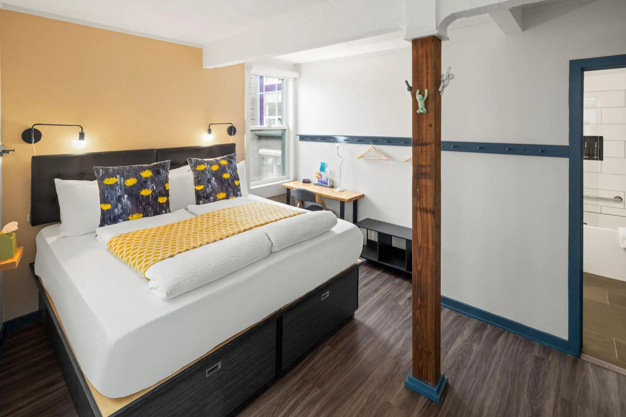 Bed in Silverbow Inn