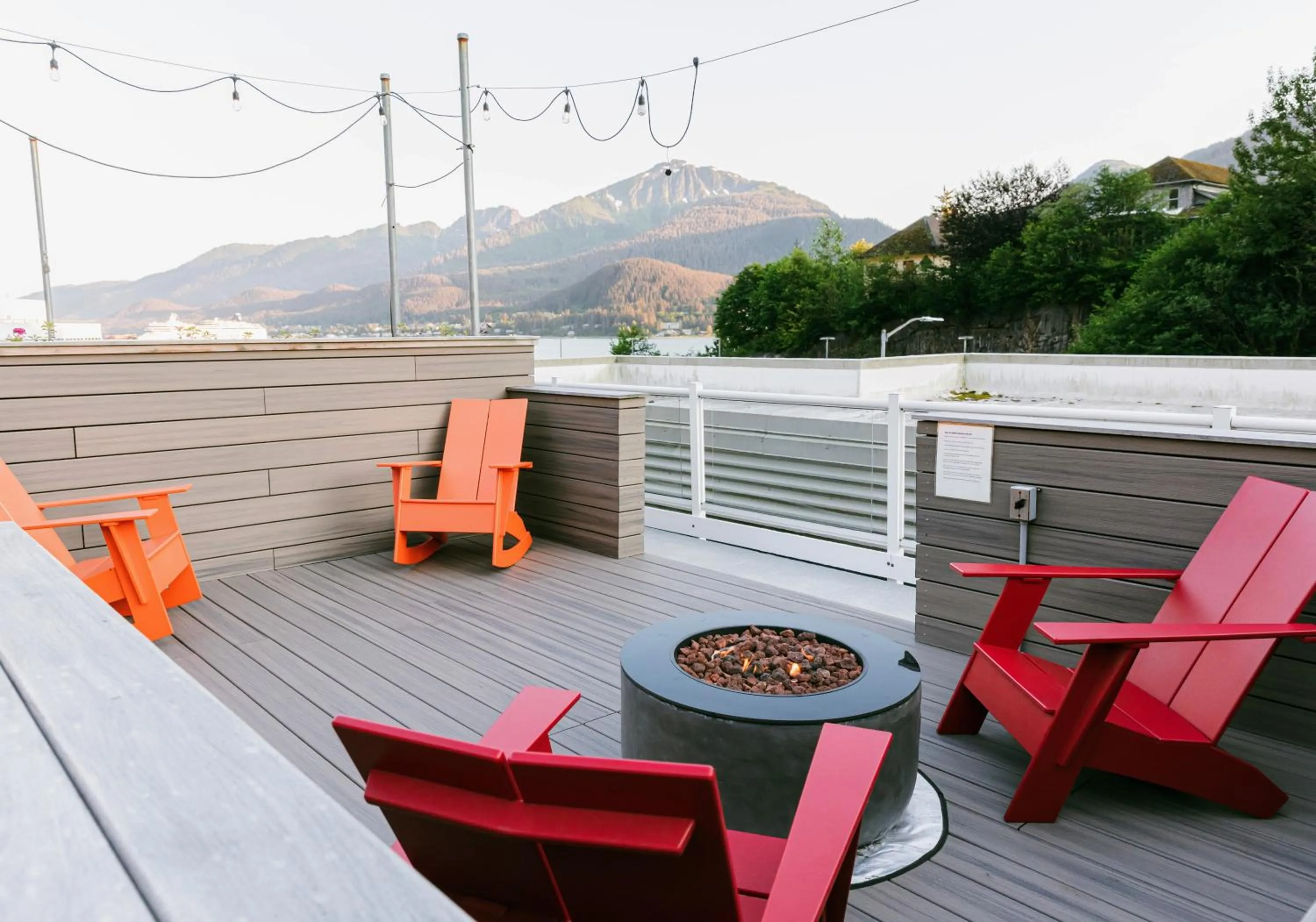 Patio in Silverbow Inn