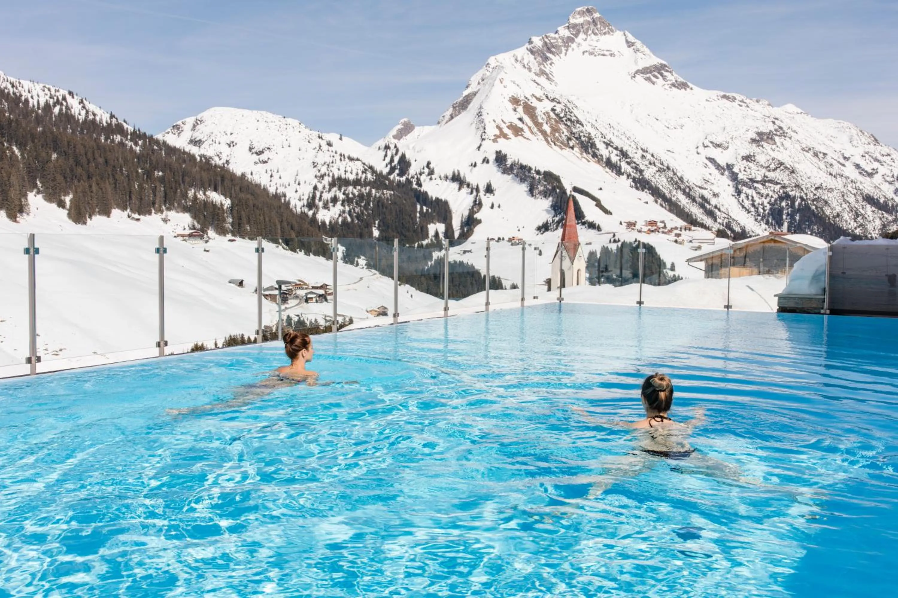Spa and wellness centre/facilities in AlpenParks Hotel & Apartment Arlberg Warth mit Pool