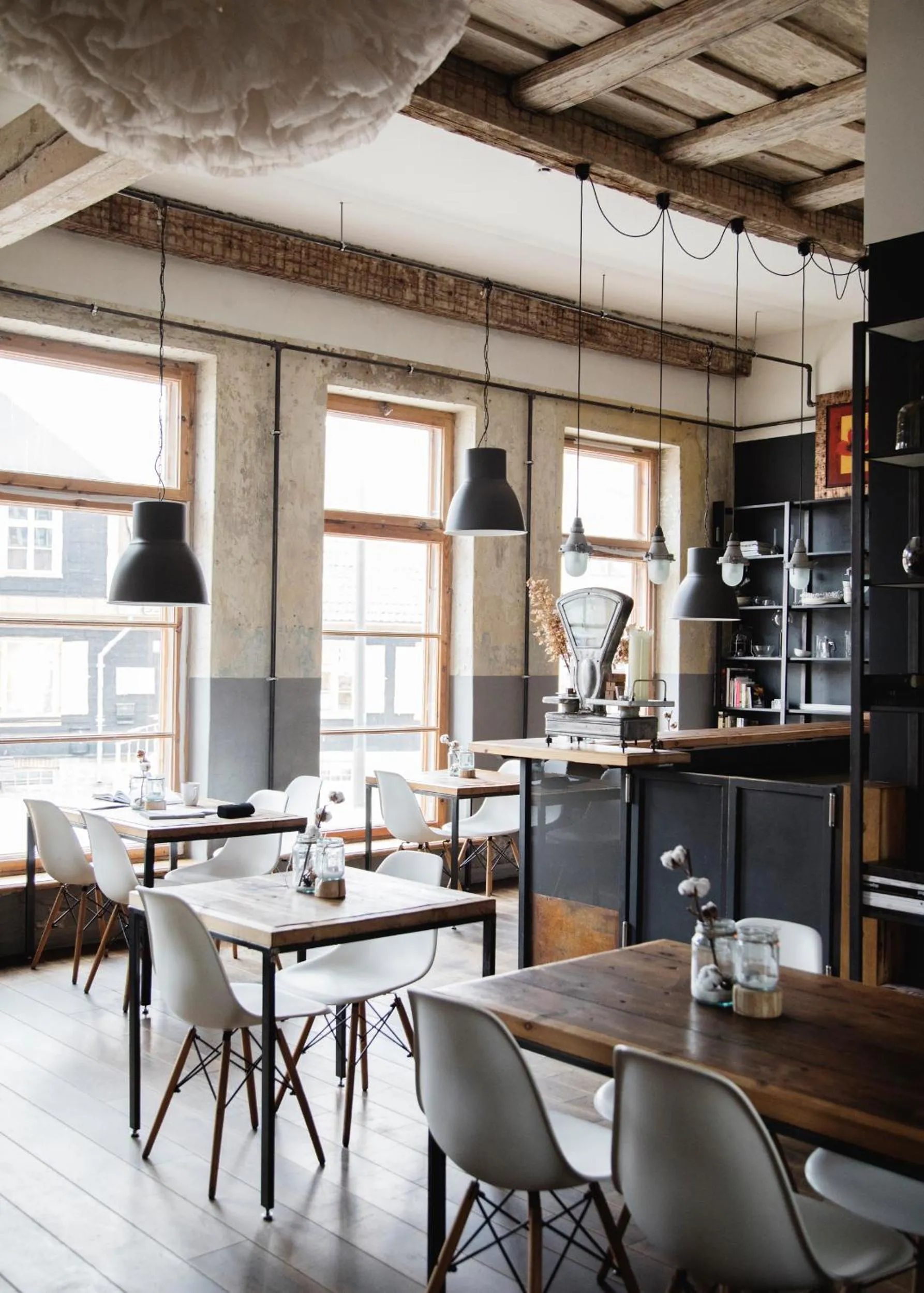 Restaurant/places to eat in Noliktava No 5