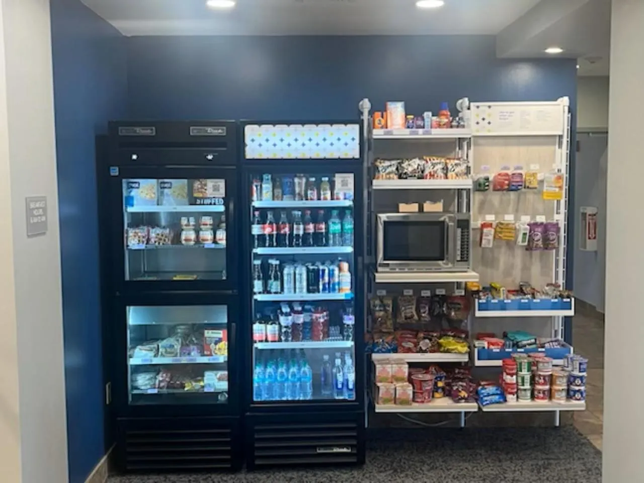 On-site shops in Spark by Hilton Phoenix East Mesa