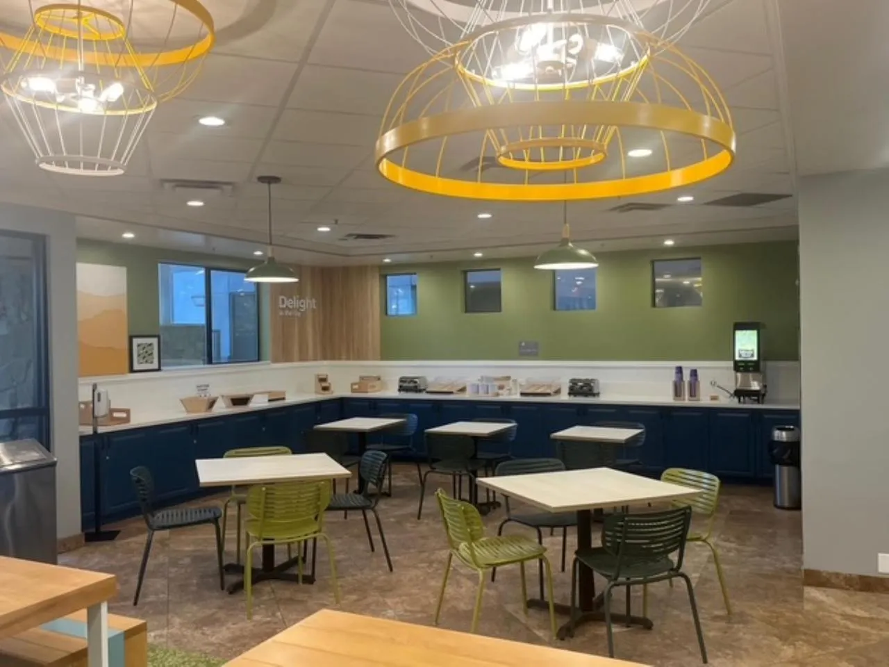 Breakfast in Spark by Hilton Phoenix East Mesa