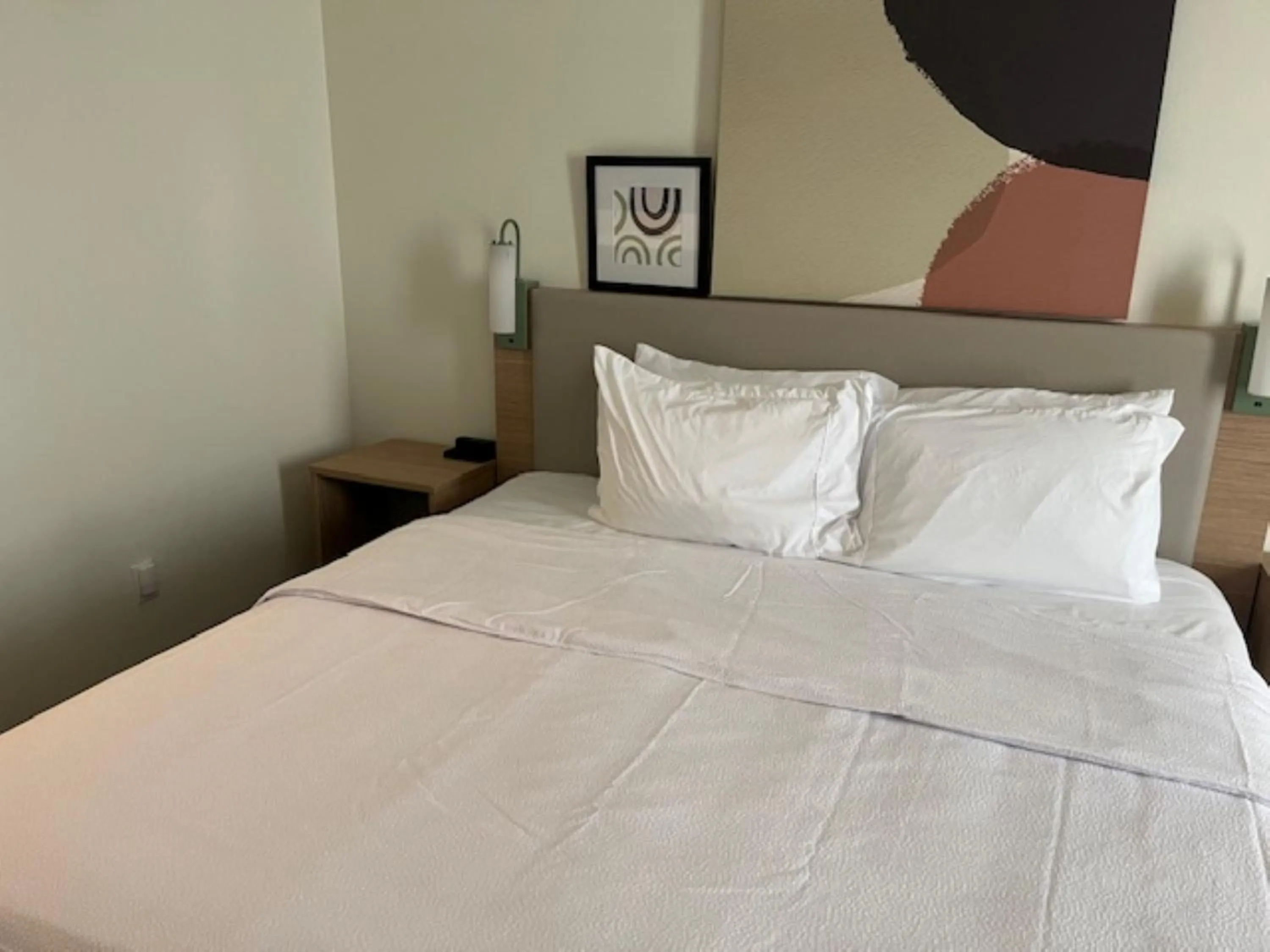 Bedroom, Bed in Spark by Hilton Phoenix East Mesa