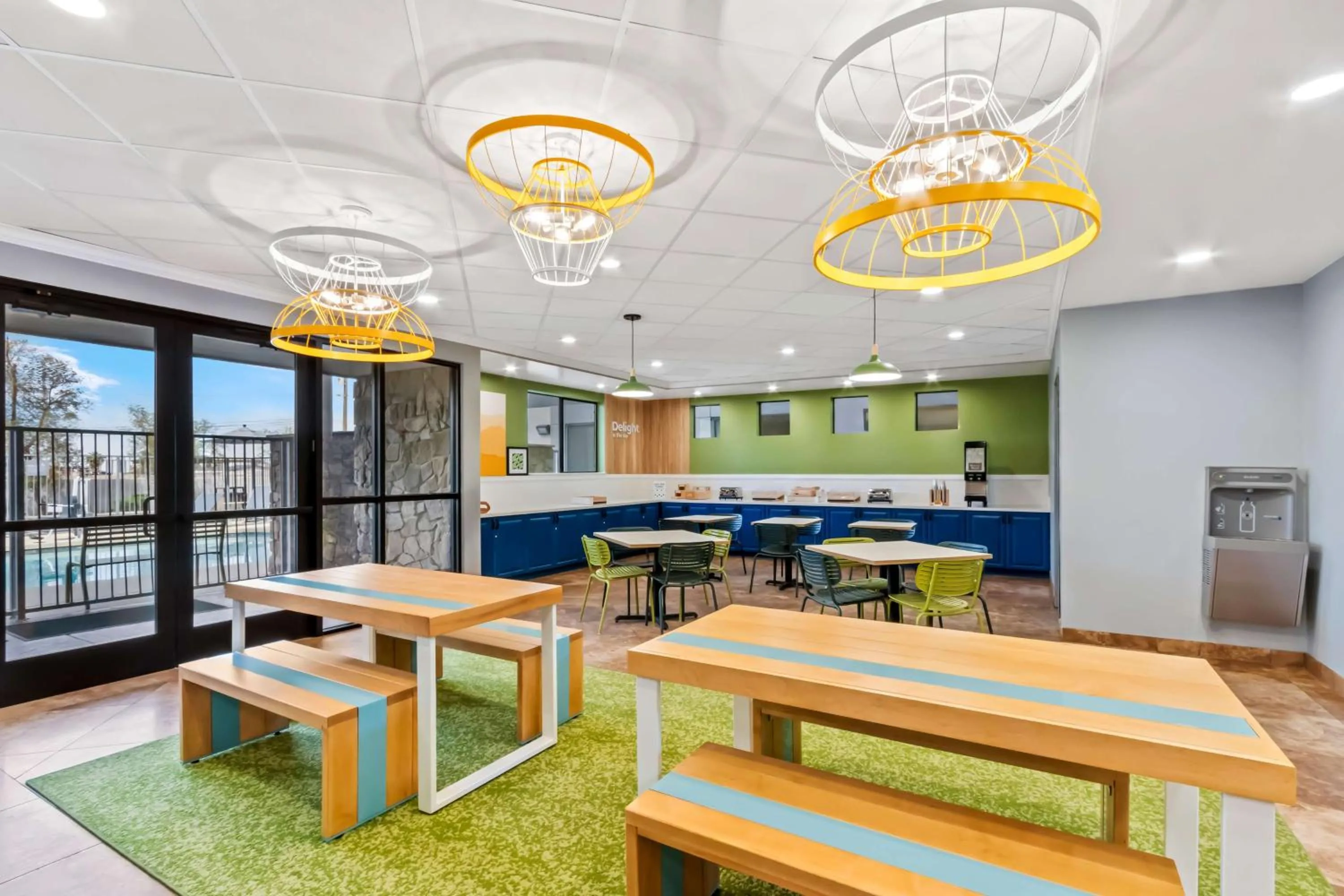 Breakfast in Spark by Hilton Phoenix East Mesa