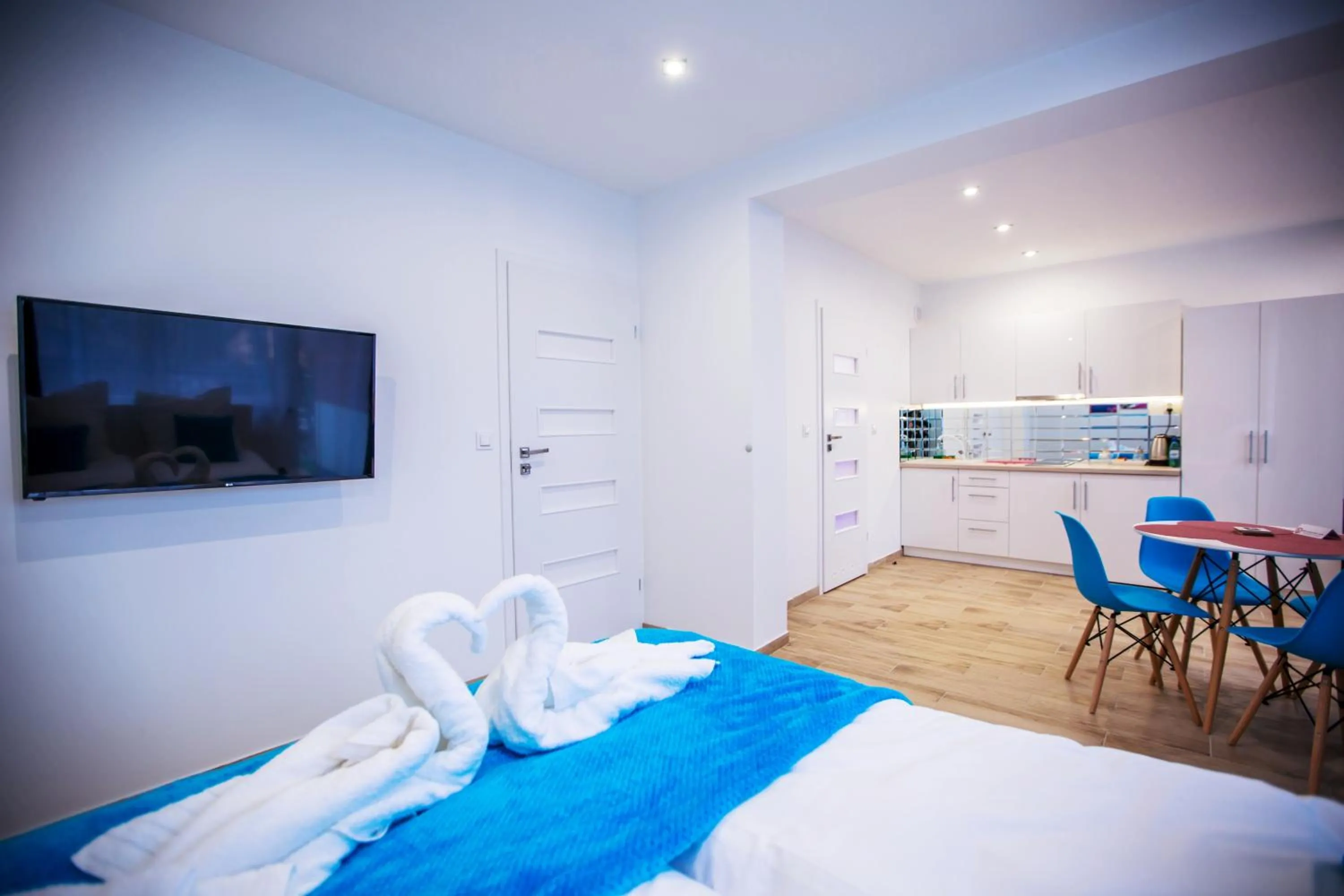 Photo of the whole room, Bed in Adonis Apartments