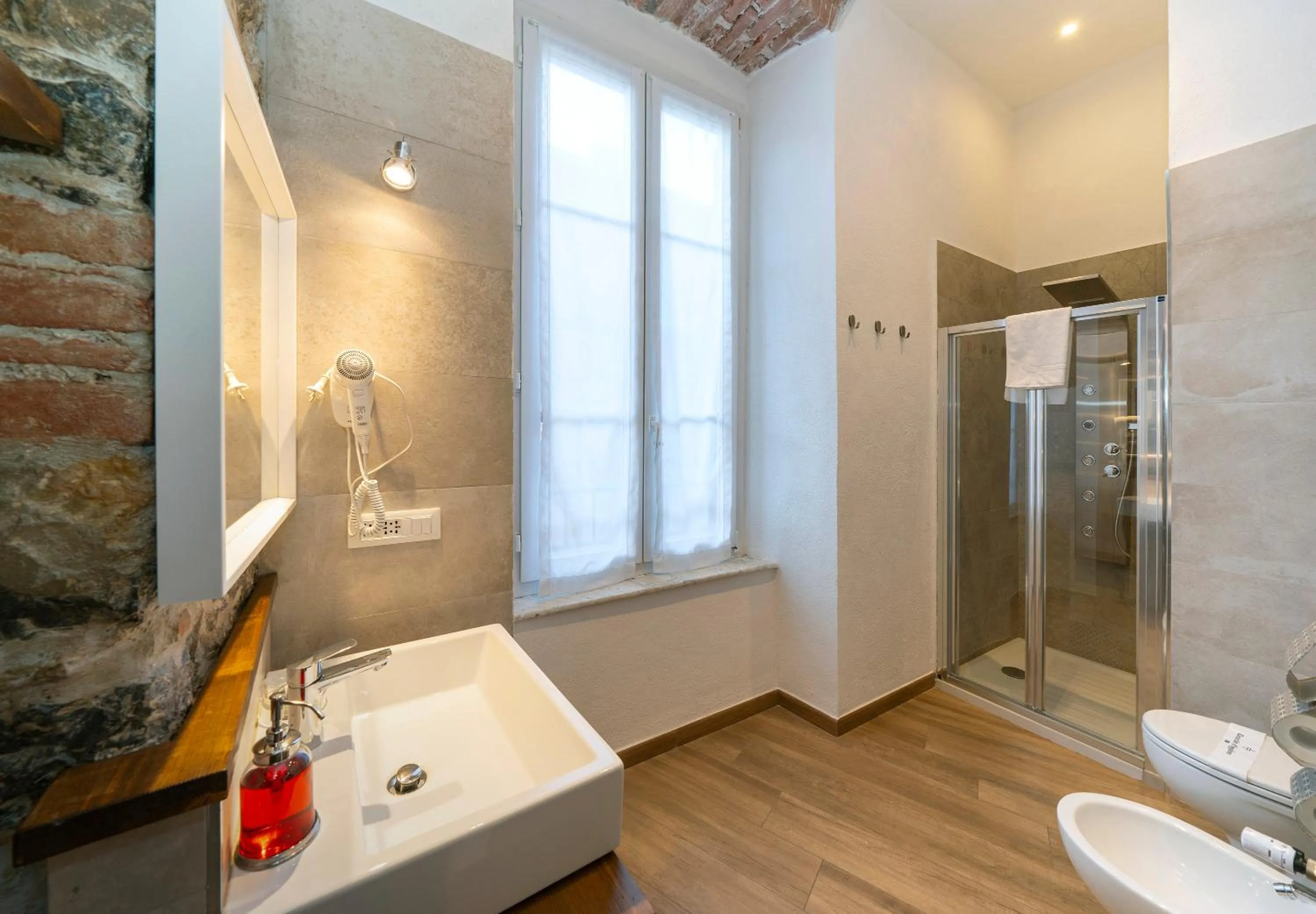 Shower in Affittacamere Superior del Golfo e delle 5 Terre