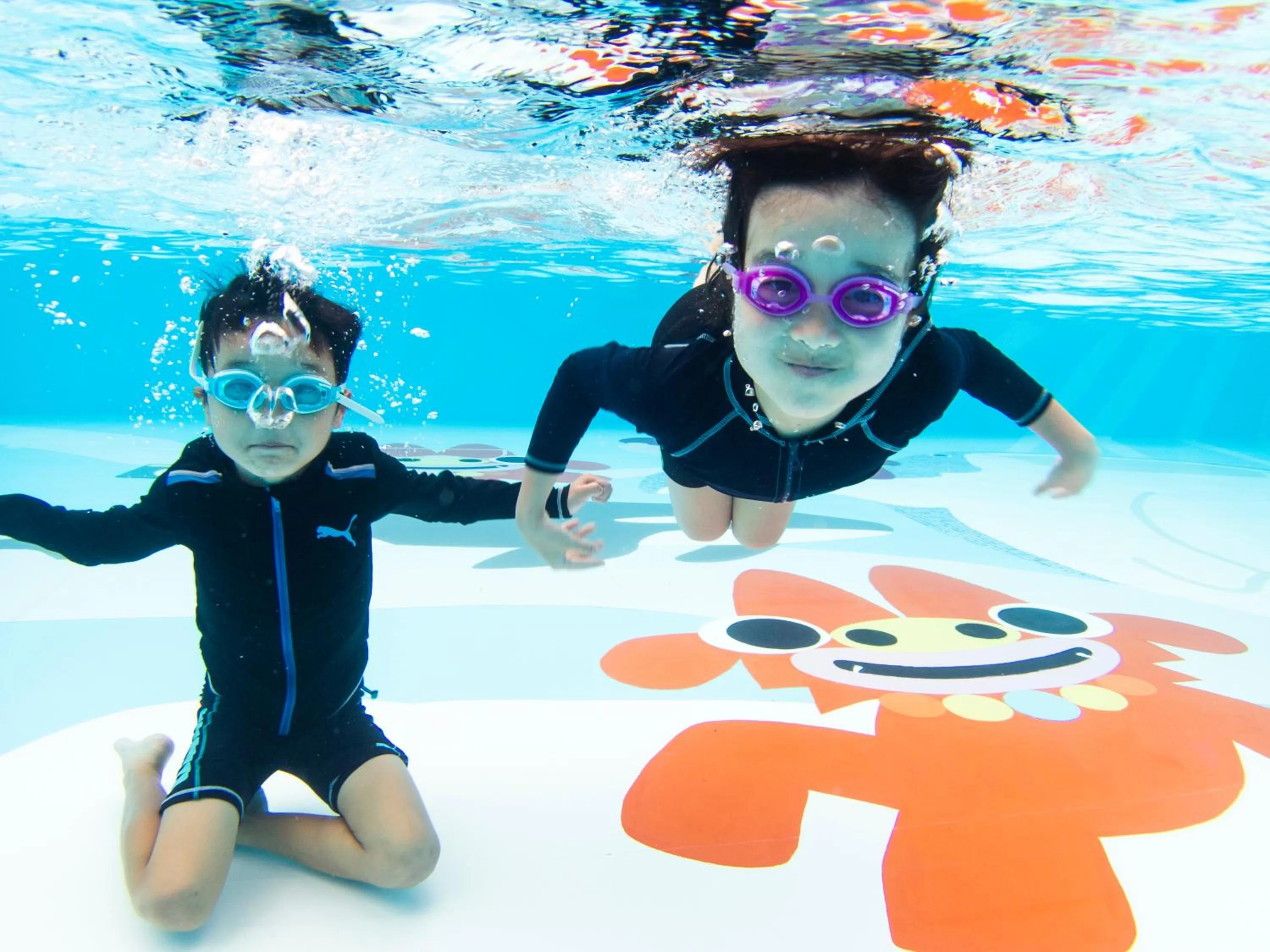 Swimming pool, Children in Hotel Ocean