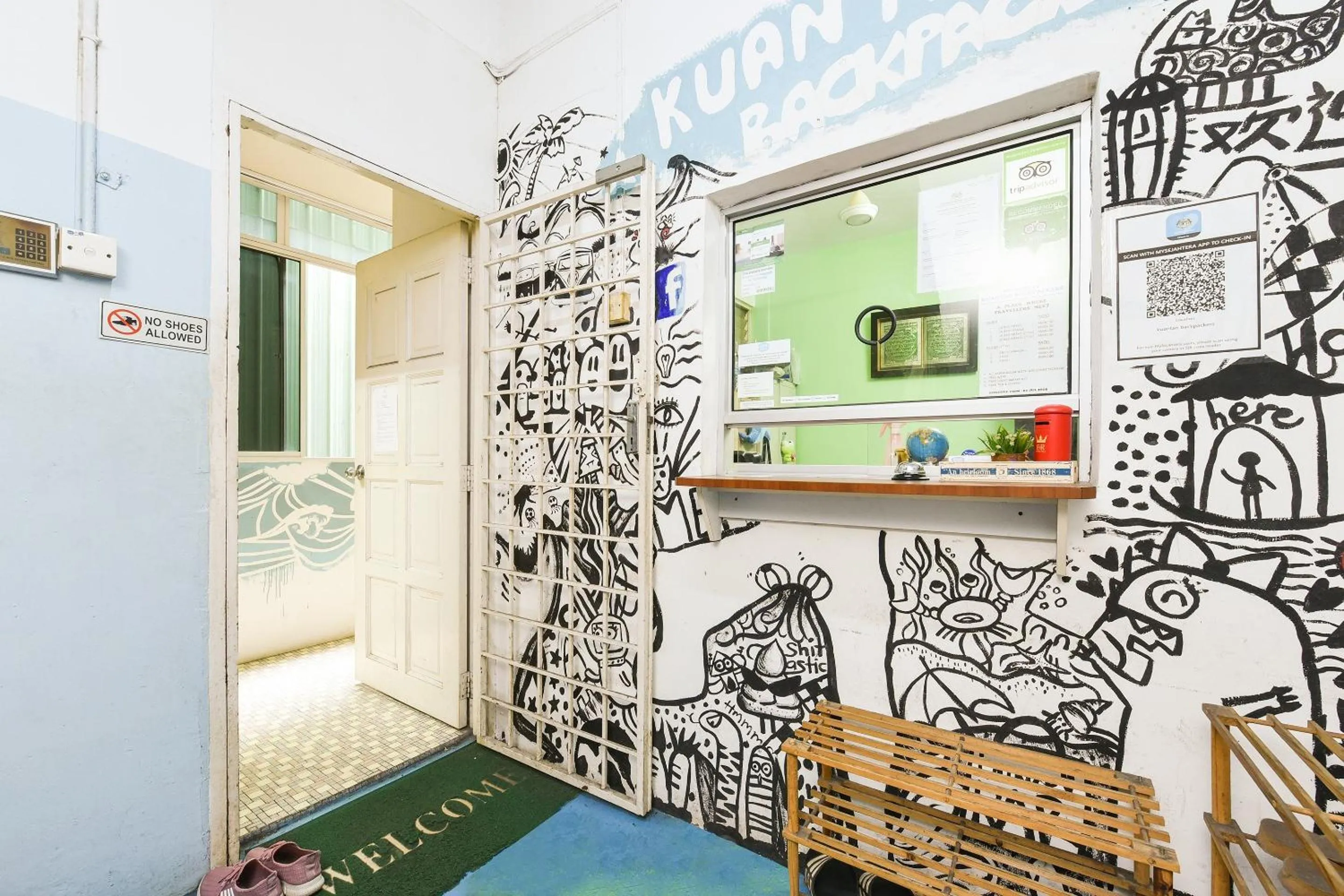 Lobby or reception in Hotel O Kuantan Backpackers