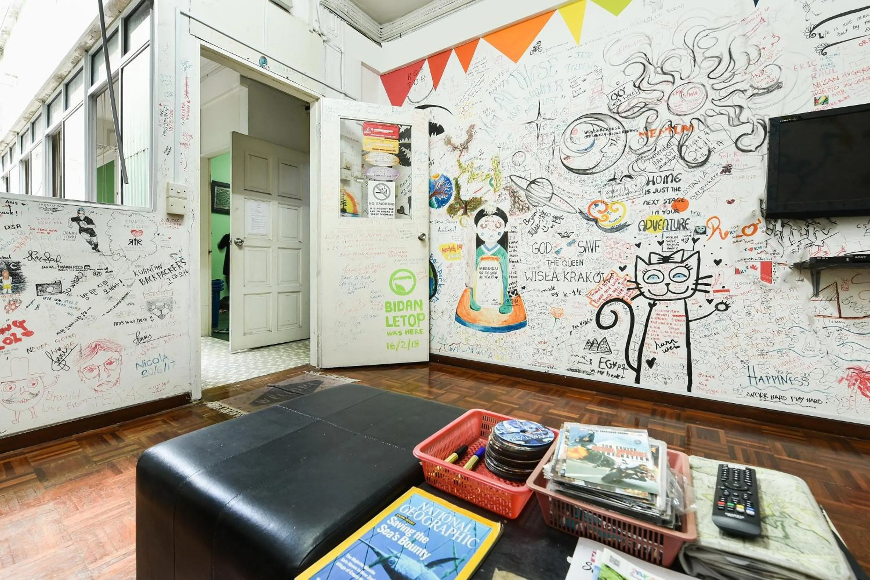 Lobby or reception in Hotel O Kuantan Backpackers