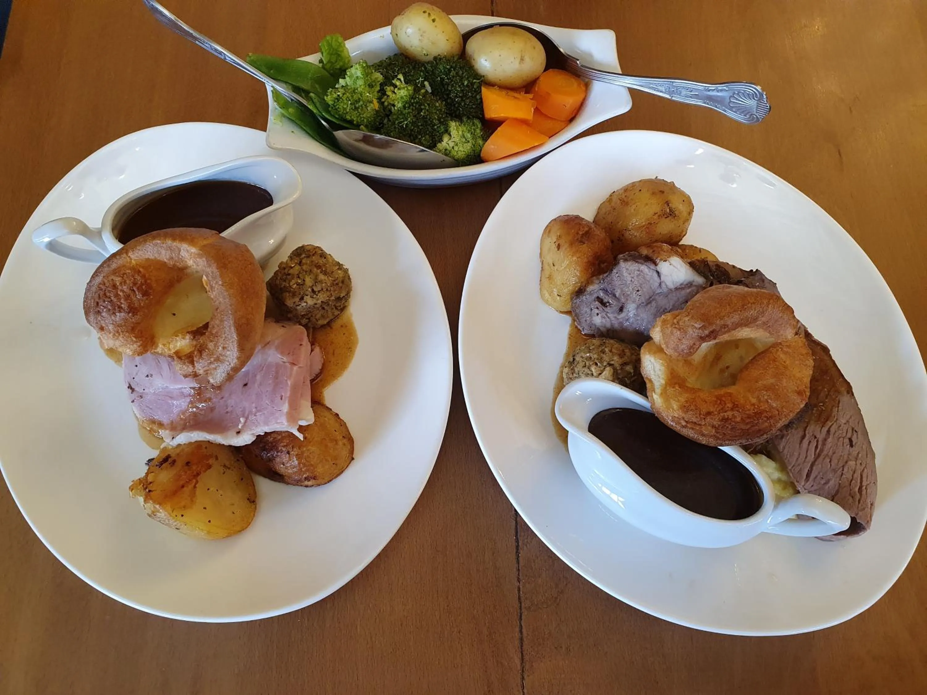 Dinner in Gwesty'r Marine Hotel & Spa