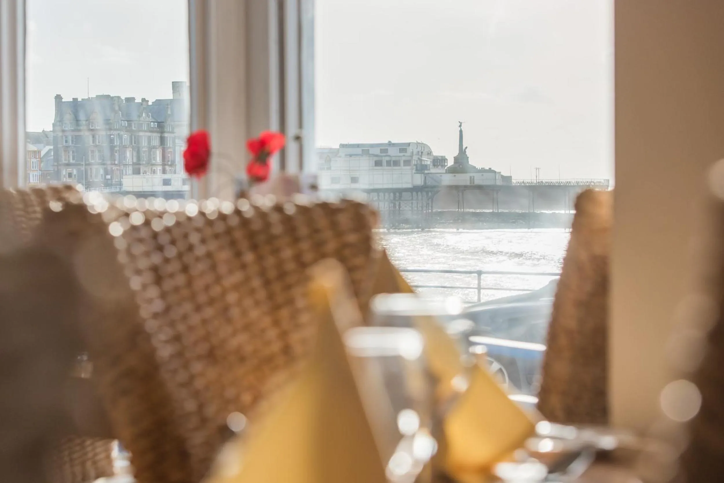 Restaurant/places to eat in Gwesty'r Marine Hotel & Spa