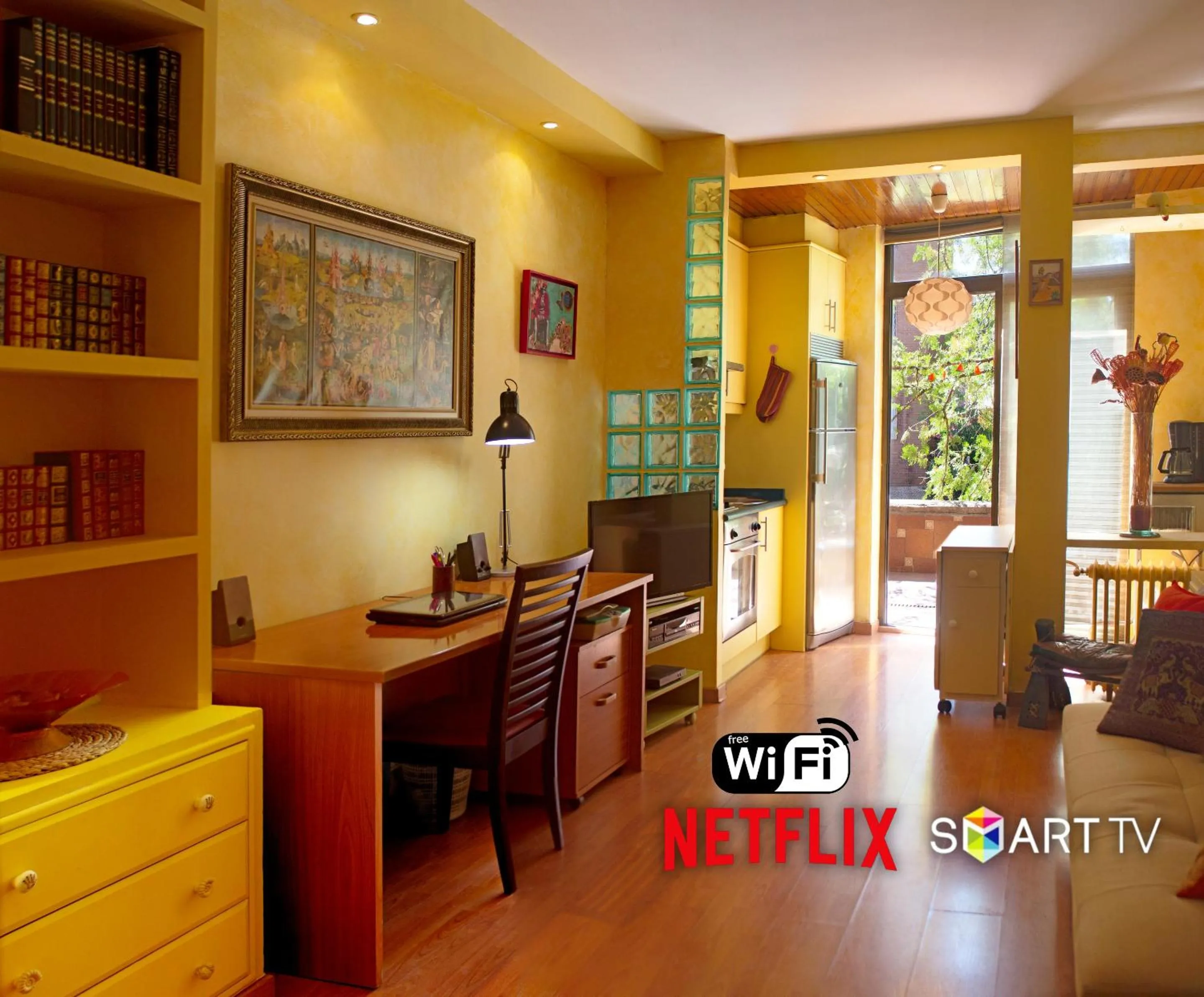 Living room in Quiet Studio in Madrid - 35 m² with Shared Pool