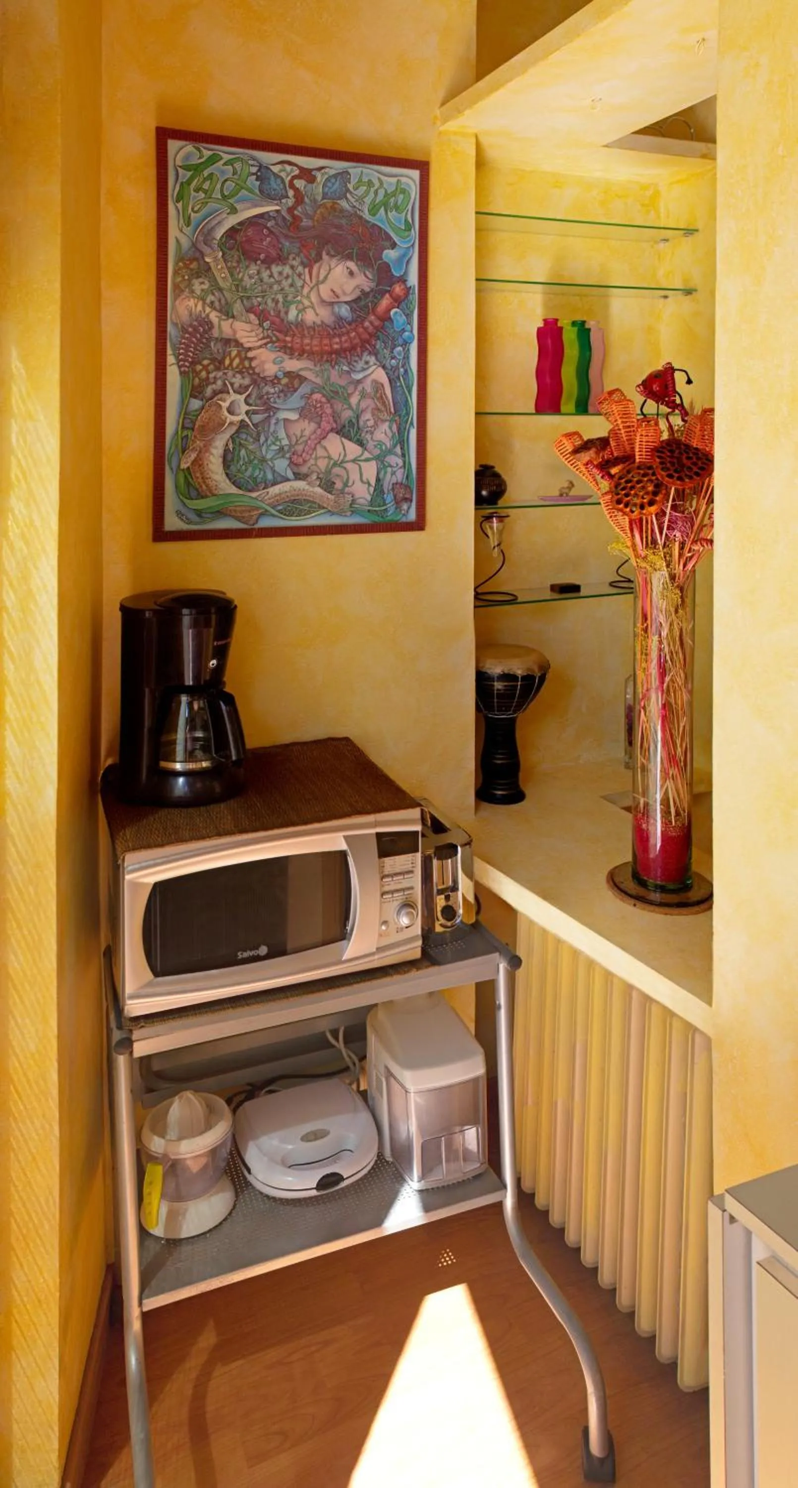 Photo of the whole room in Quiet Studio in Madrid - 35 m² with Shared Pool