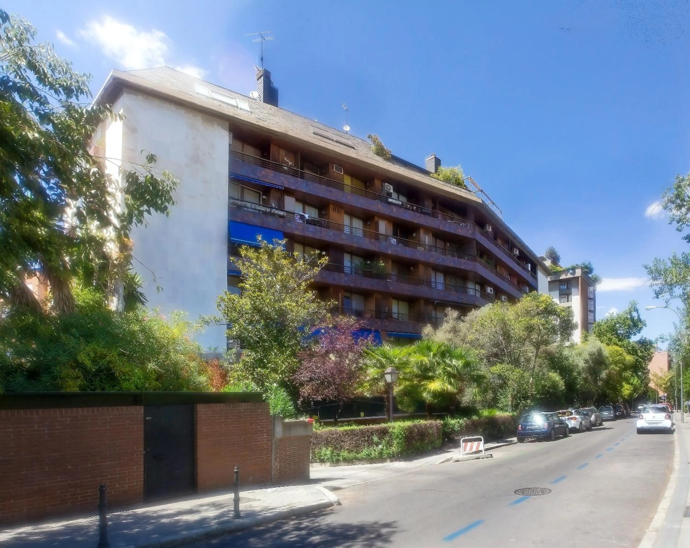 Property building in Quiet Studio in Madrid - 35 m² with Shared Pool