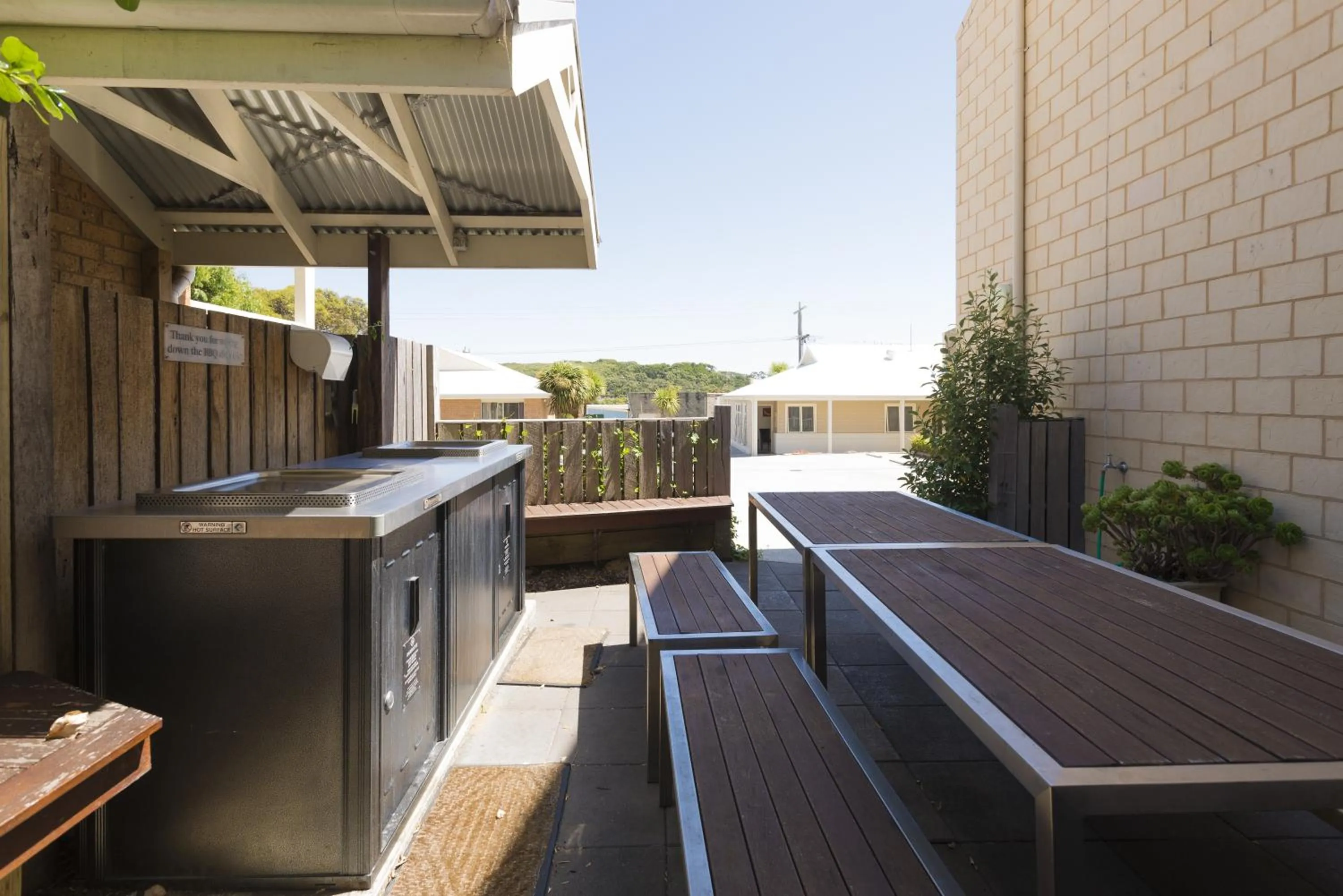 BBQ facilities in Port Campbell Parkview Motel & Apartments