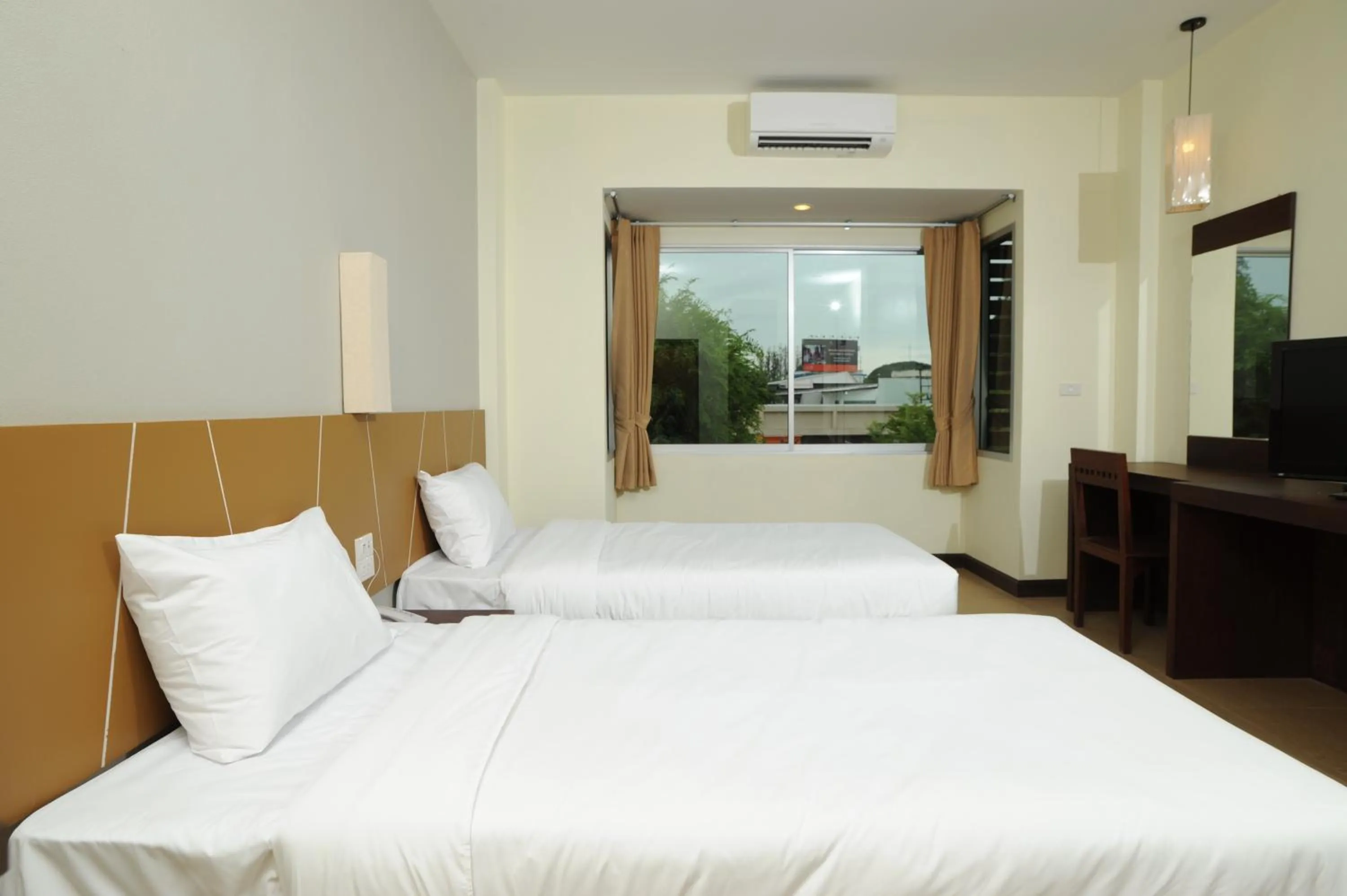 Photo of the whole room in Mawin Hotel