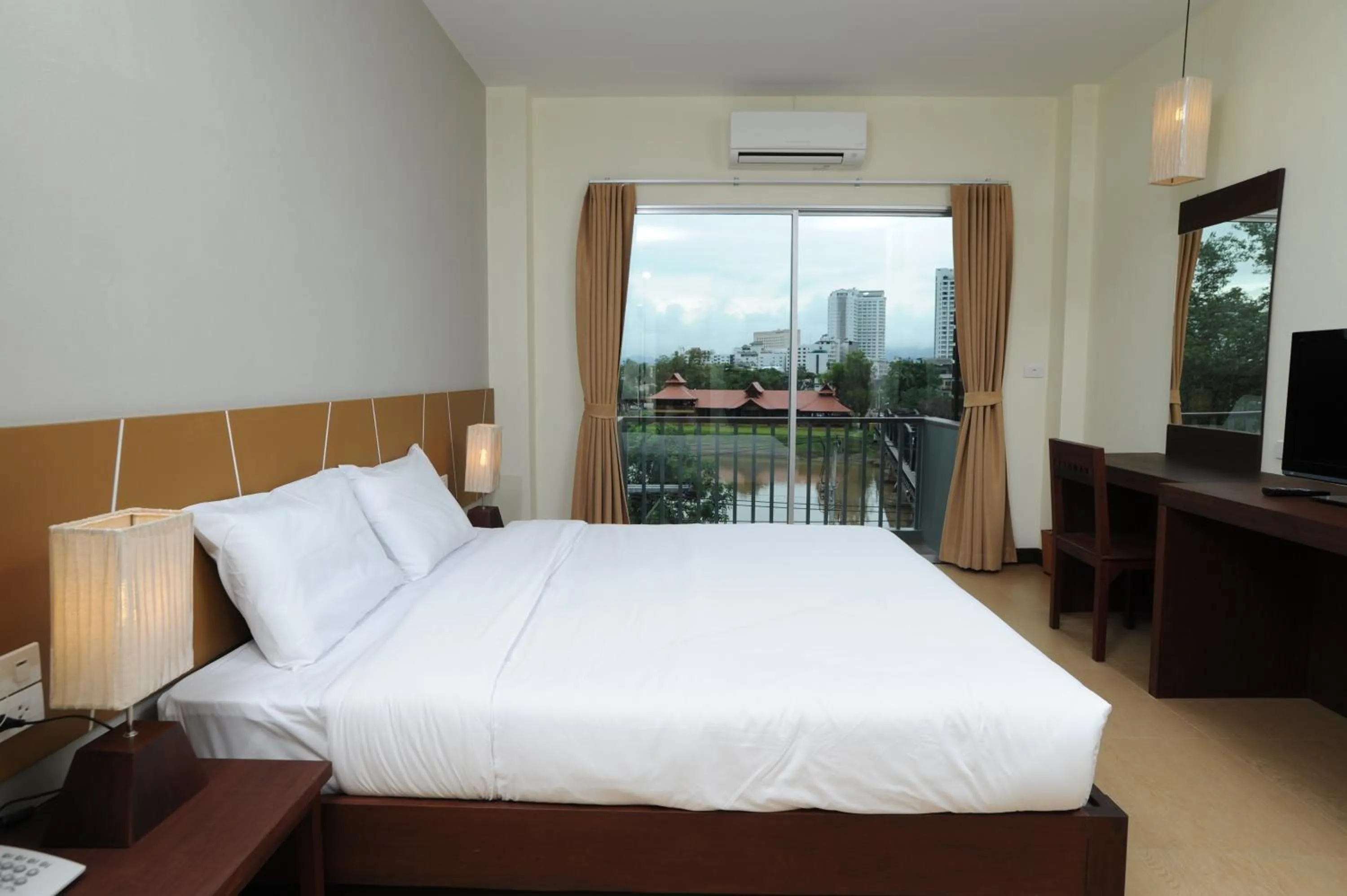 Bedroom in Mawin Hotel