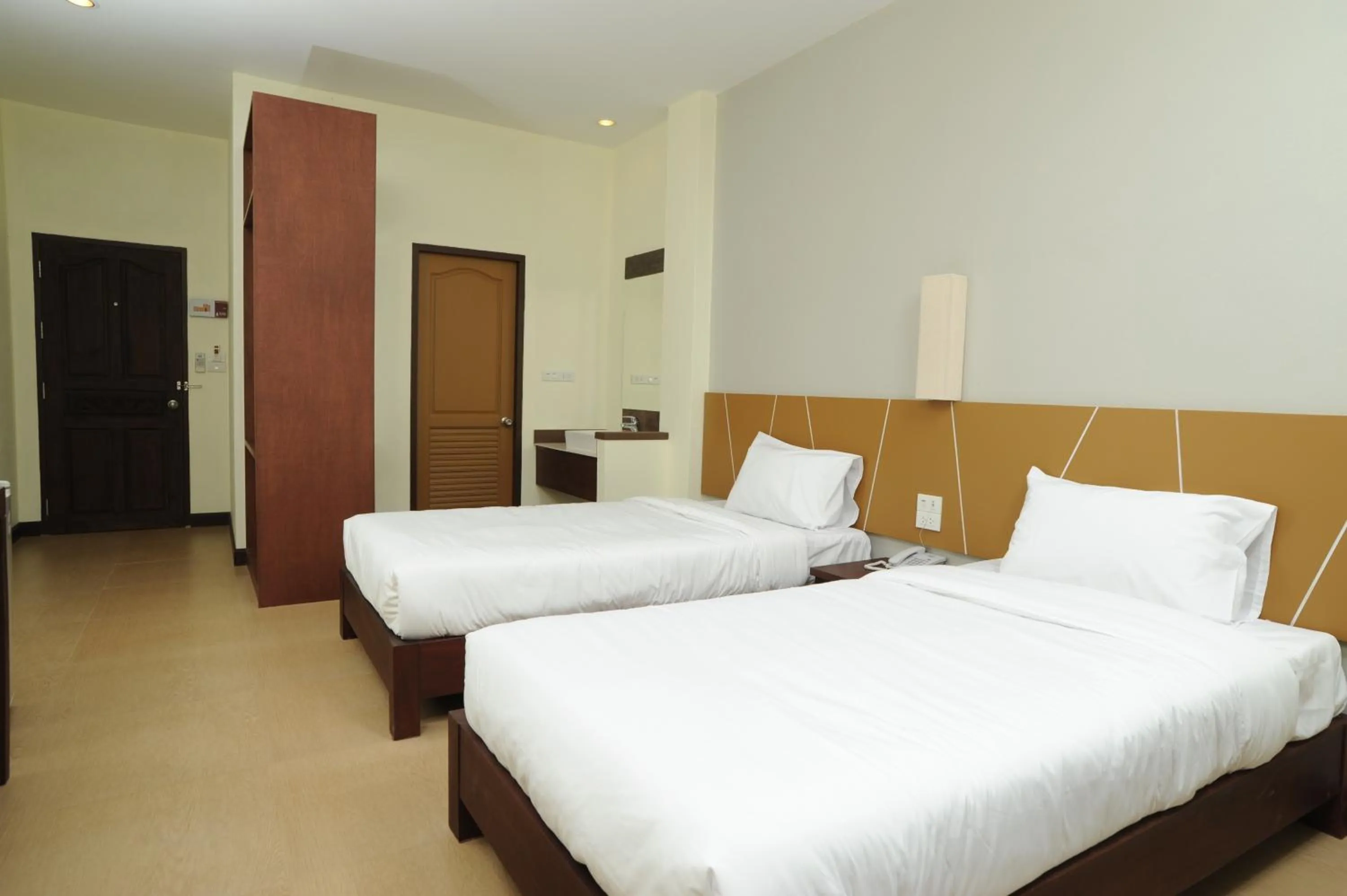 Photo of the whole room in Mawin Hotel