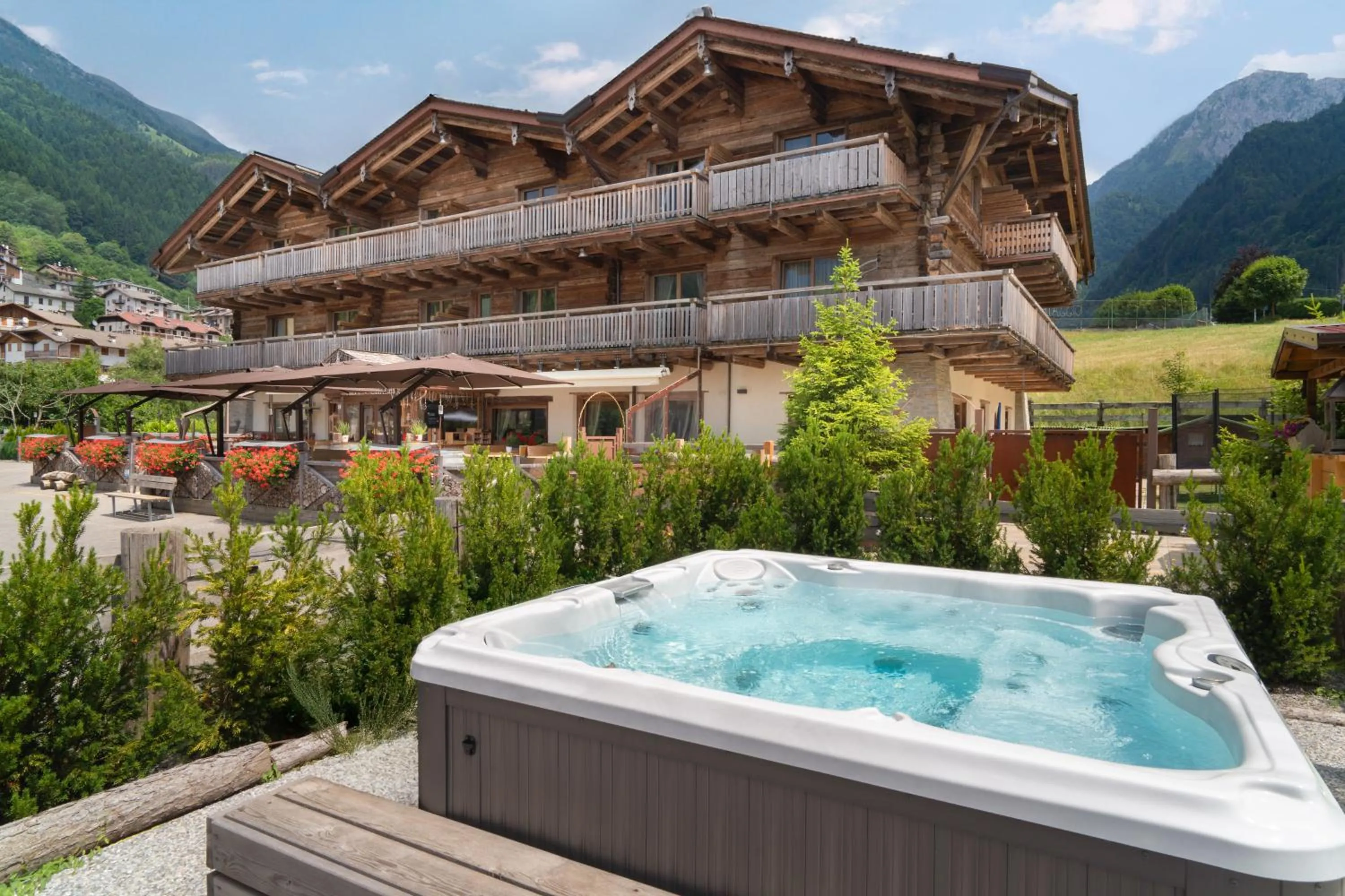 Property building in Alpen Chalet - Charme Mountain Hotel -