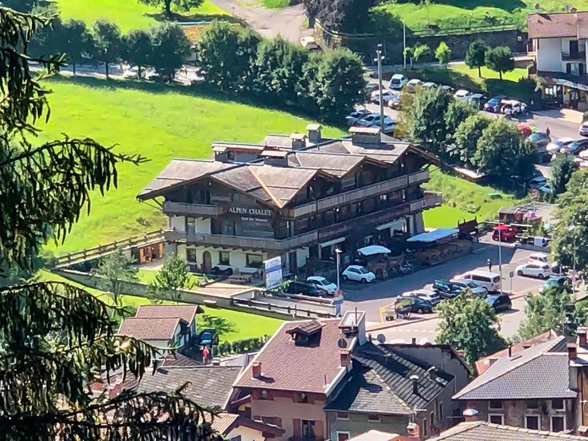 Bird's eye view in Alpen Chalet - Charme Mountain Hotel -