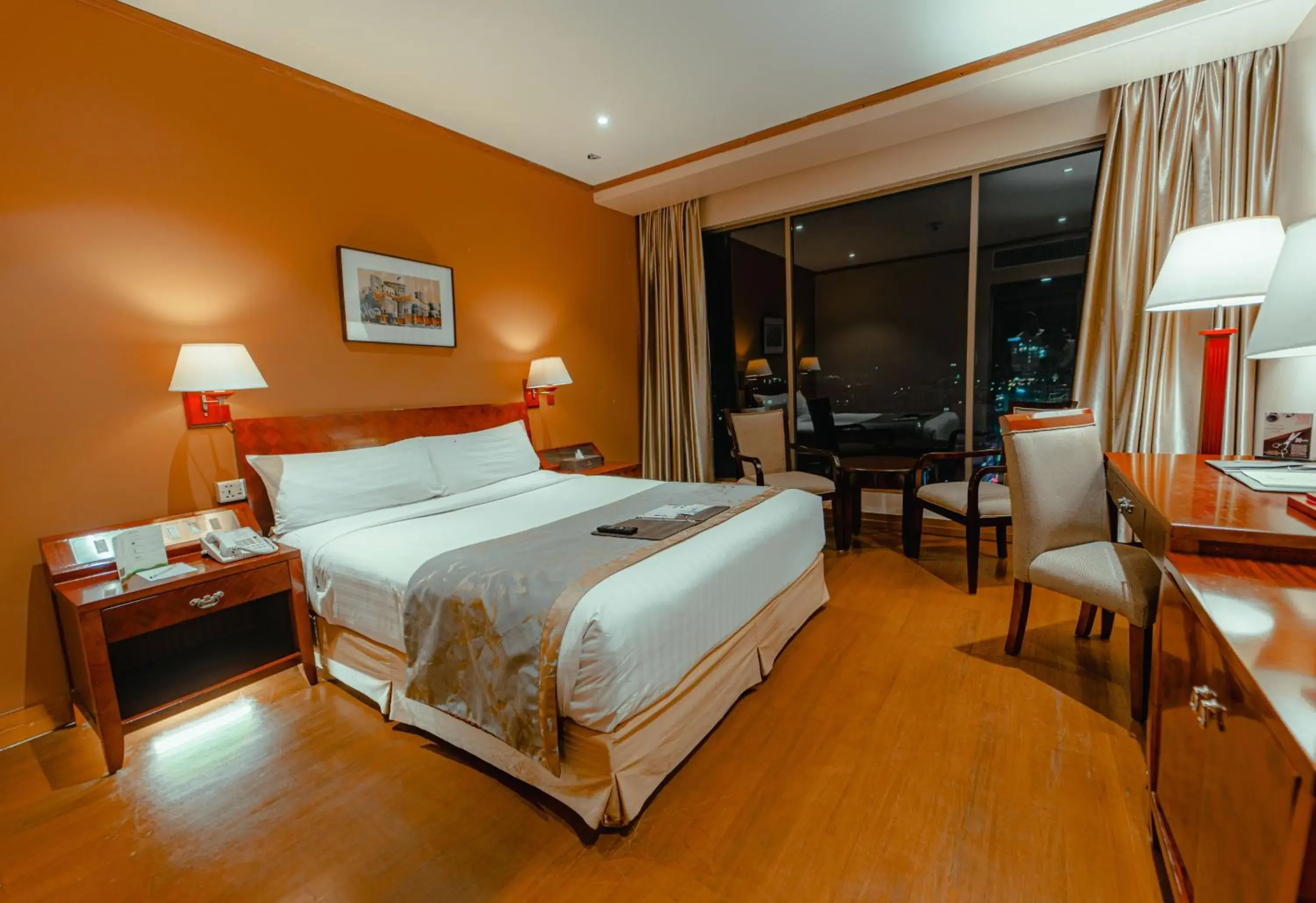 Deluxe Double Room in The Peninsula Chittagong Limited Deluxe Double Room in The Peninsula Chittagong Limited