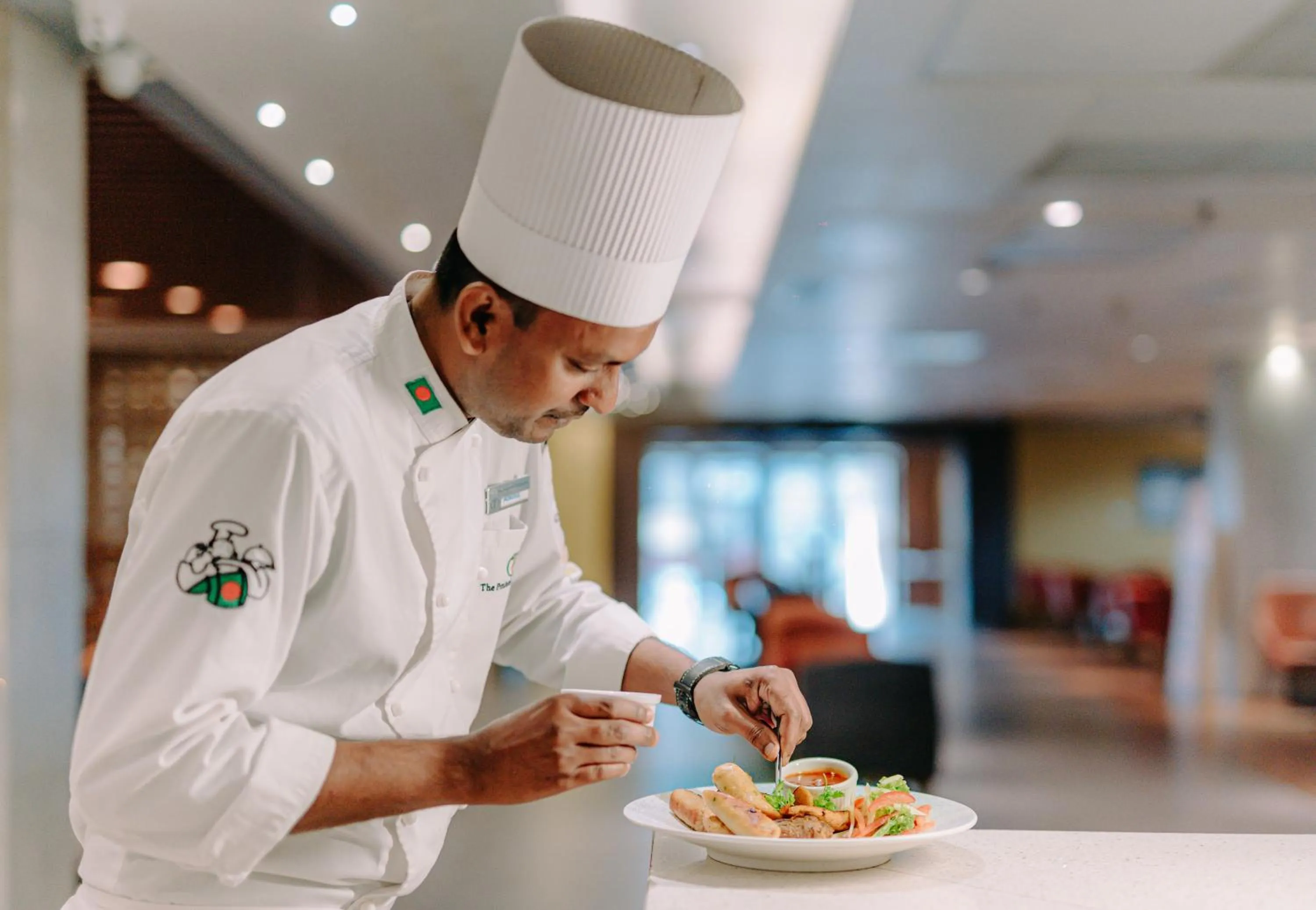 Restaurant/places to eat in The Peninsula Chittagong Limited