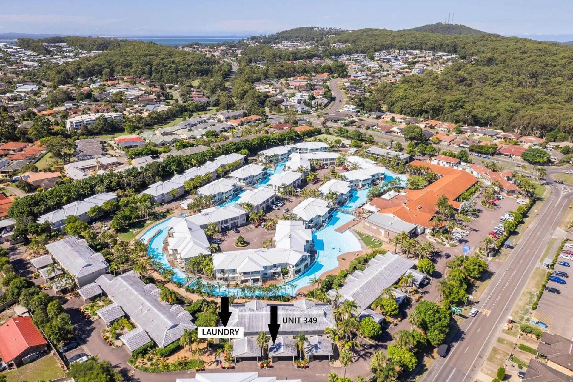 laundry in Oaks Pacific Blue 349 fantastic pool