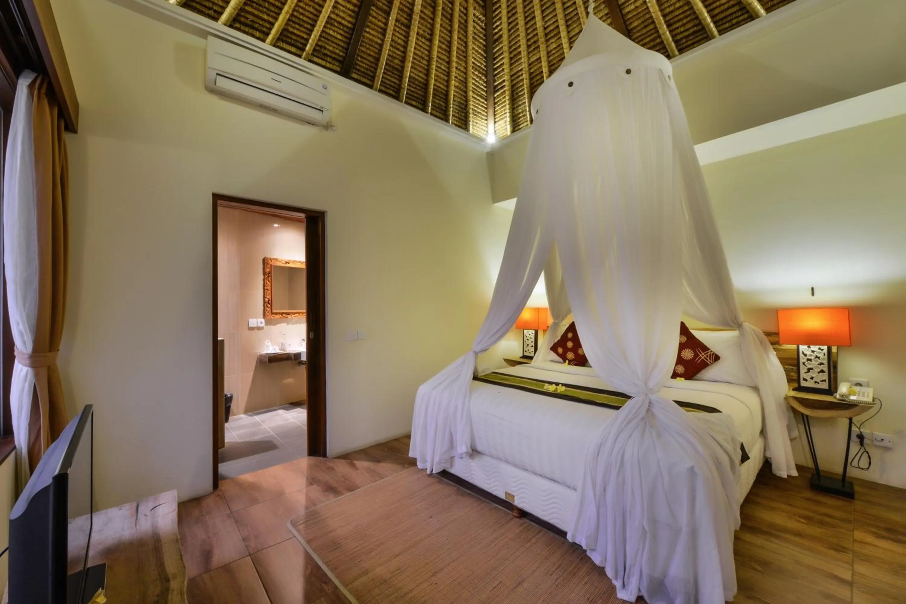 Bedroom, Bed in Avery Le Nixsun Villas Ungasan with Free access to Gym center by Waringin Hospitality