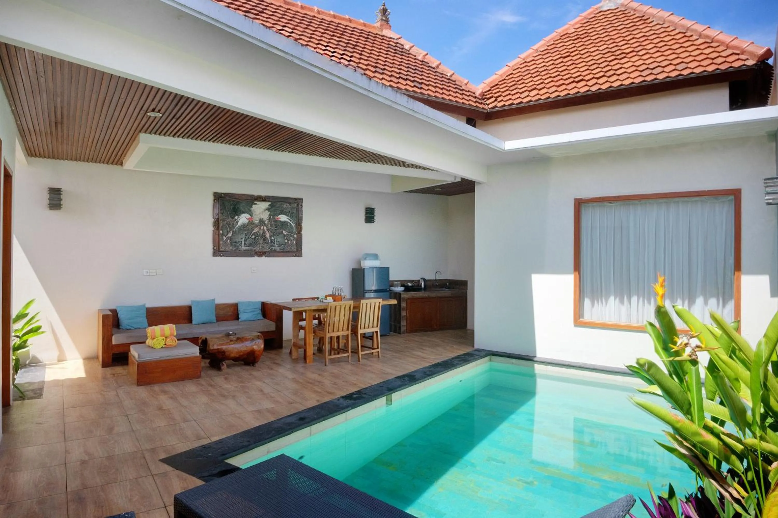 Kitchen or kitchenette in Avery Le Nixsun Villas Ungasan with Free access to Gym center by Waringin Hospitality