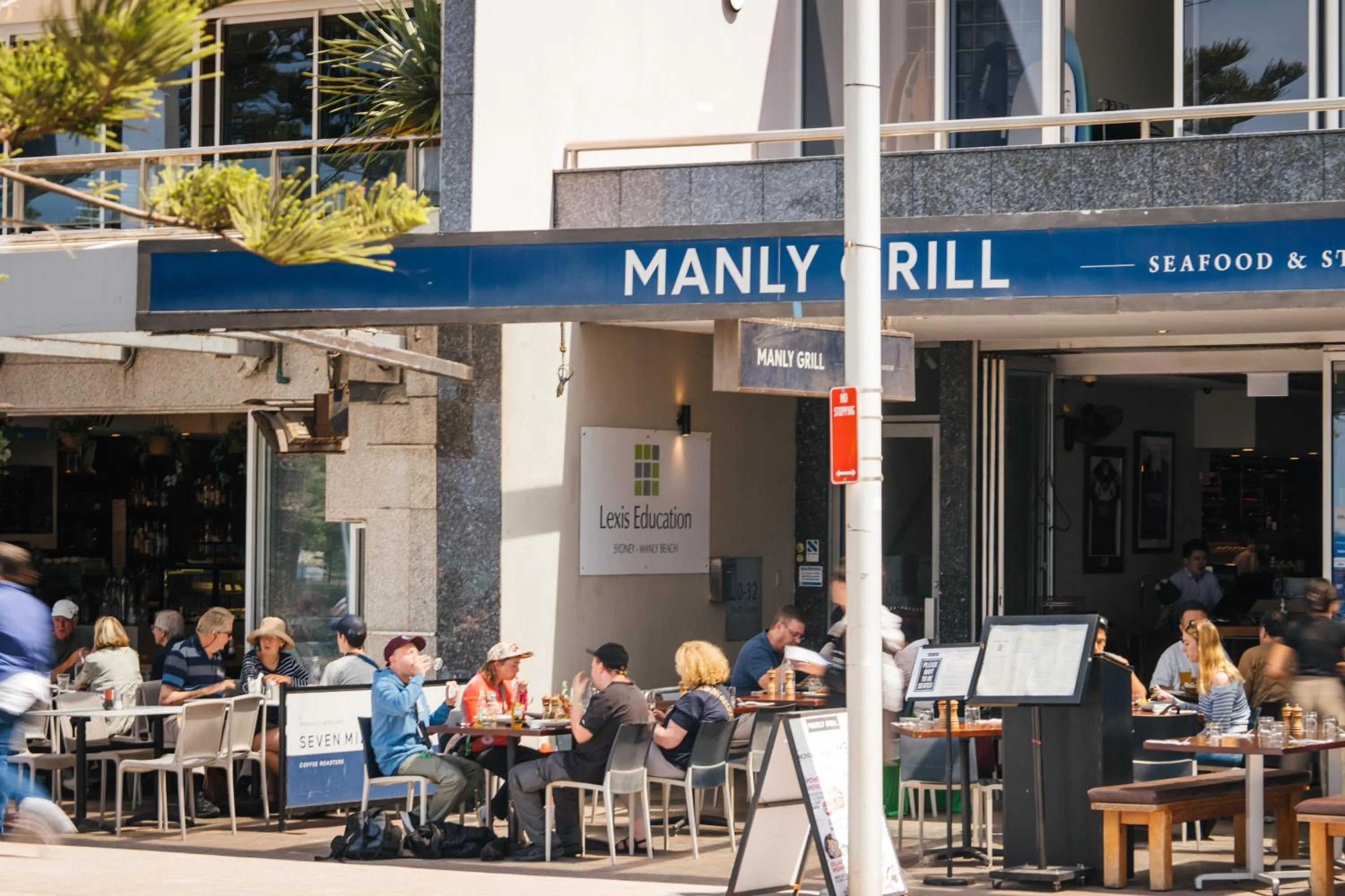 Restaurant/places to eat in Manly Beach Guesthouse