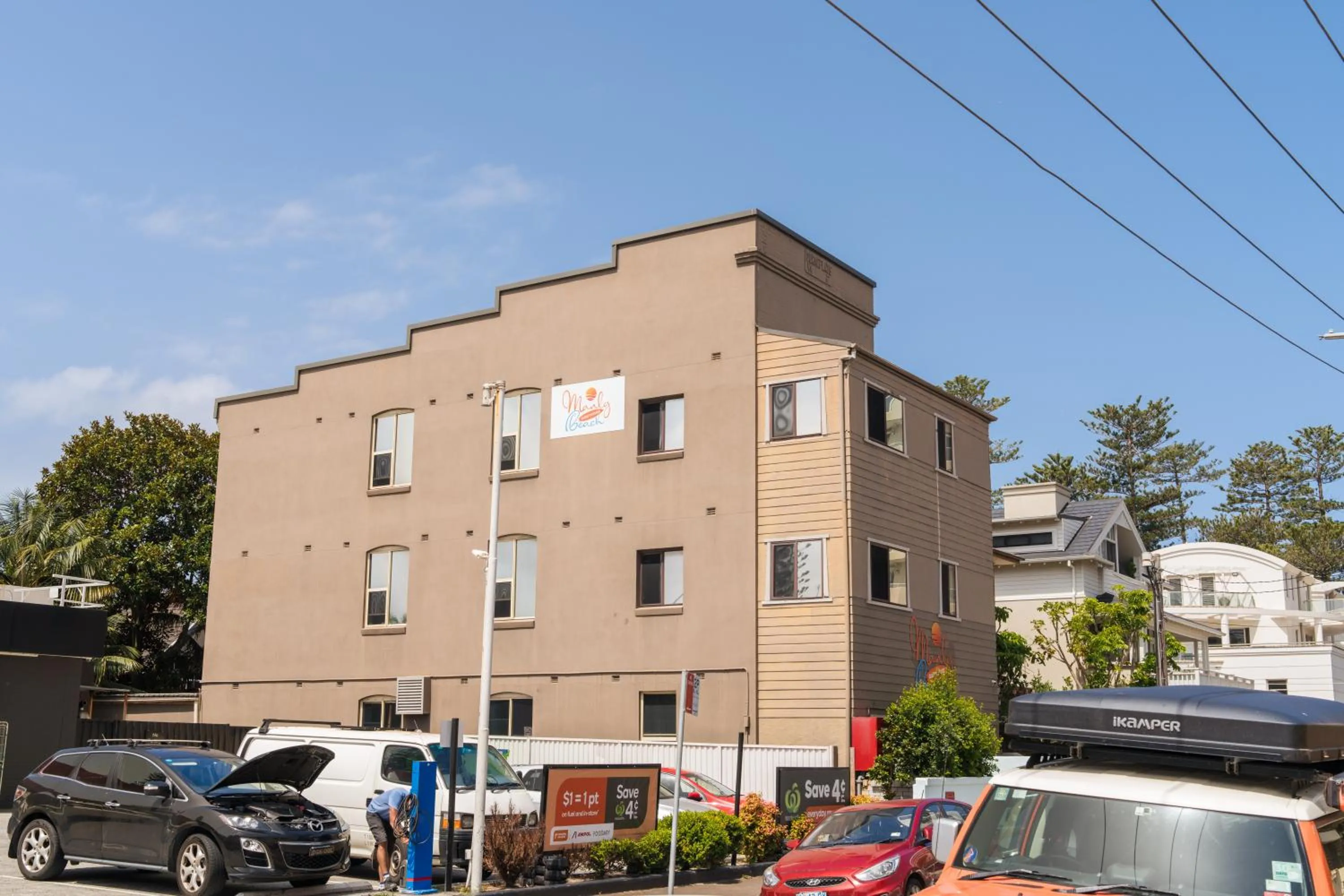 Property building in Manly Beach Guesthouse