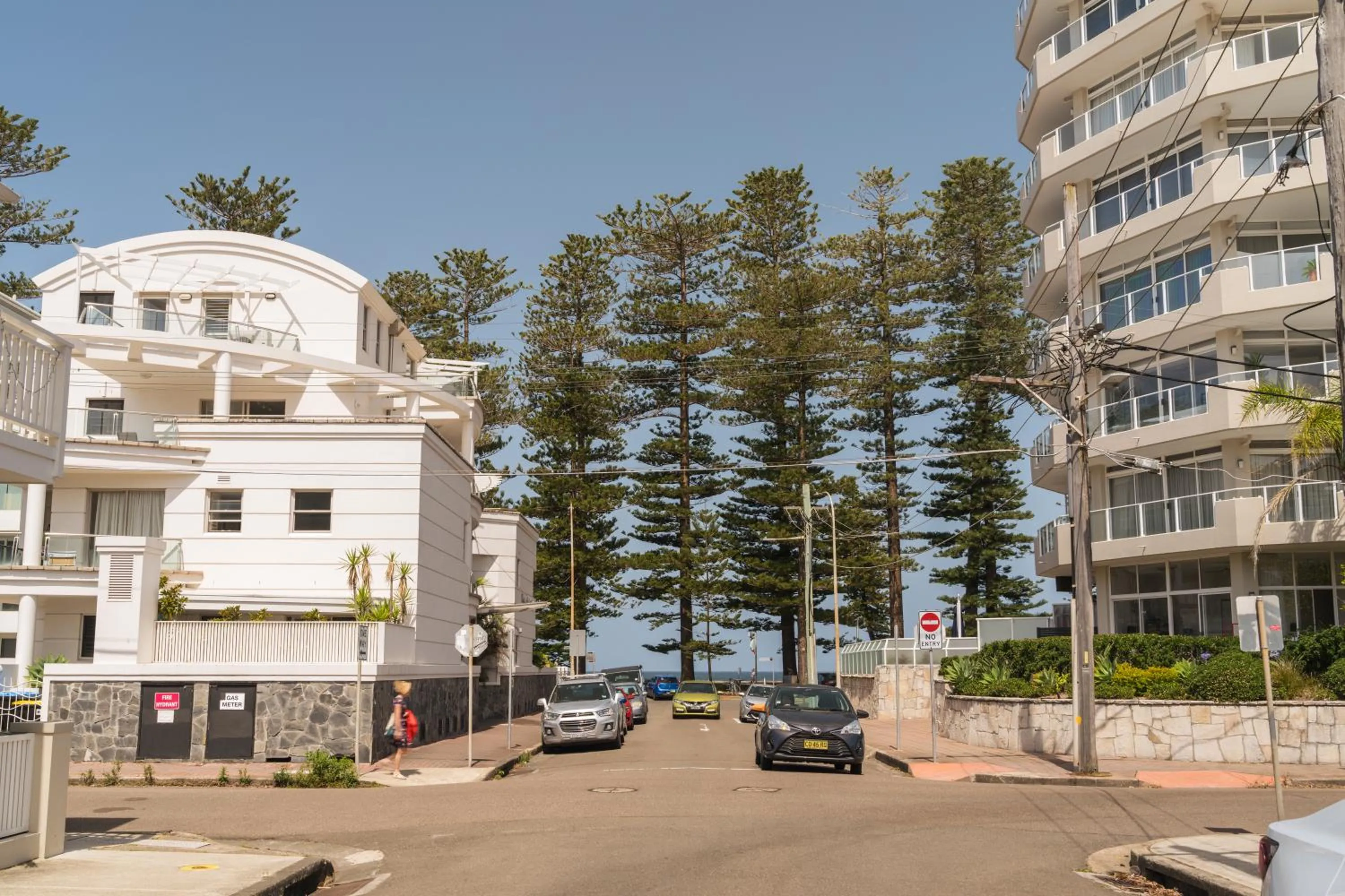 Property building in Manly Beach Guesthouse