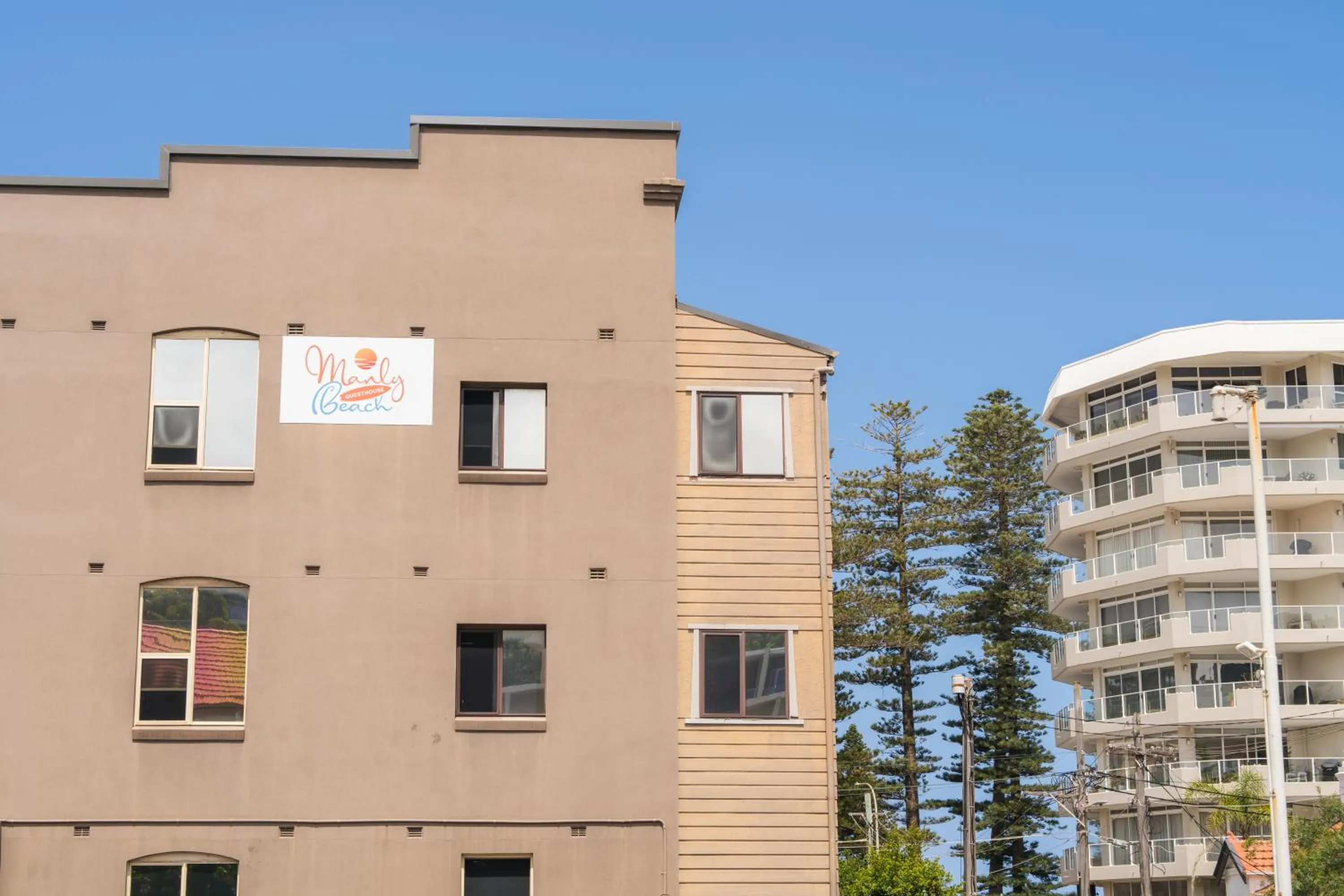 Property building in Manly Beach Guesthouse