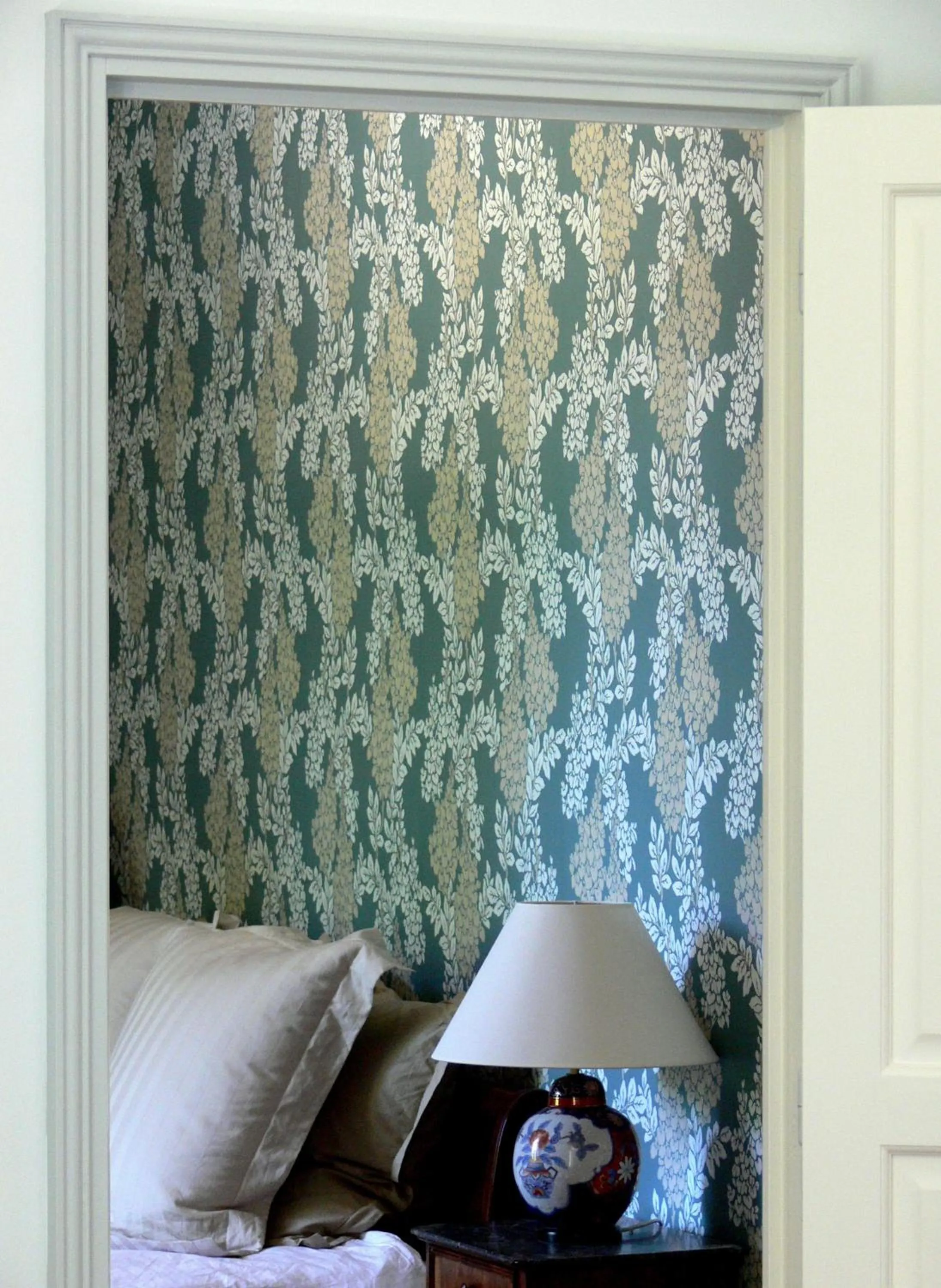 Decorative detail, Bed in Domaine de La Brugere