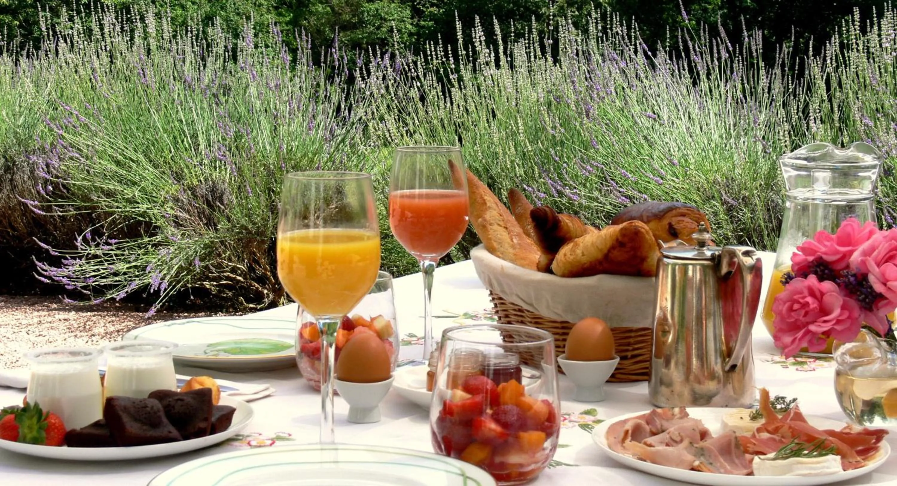 Restaurant/places to eat in Domaine de La Brugere