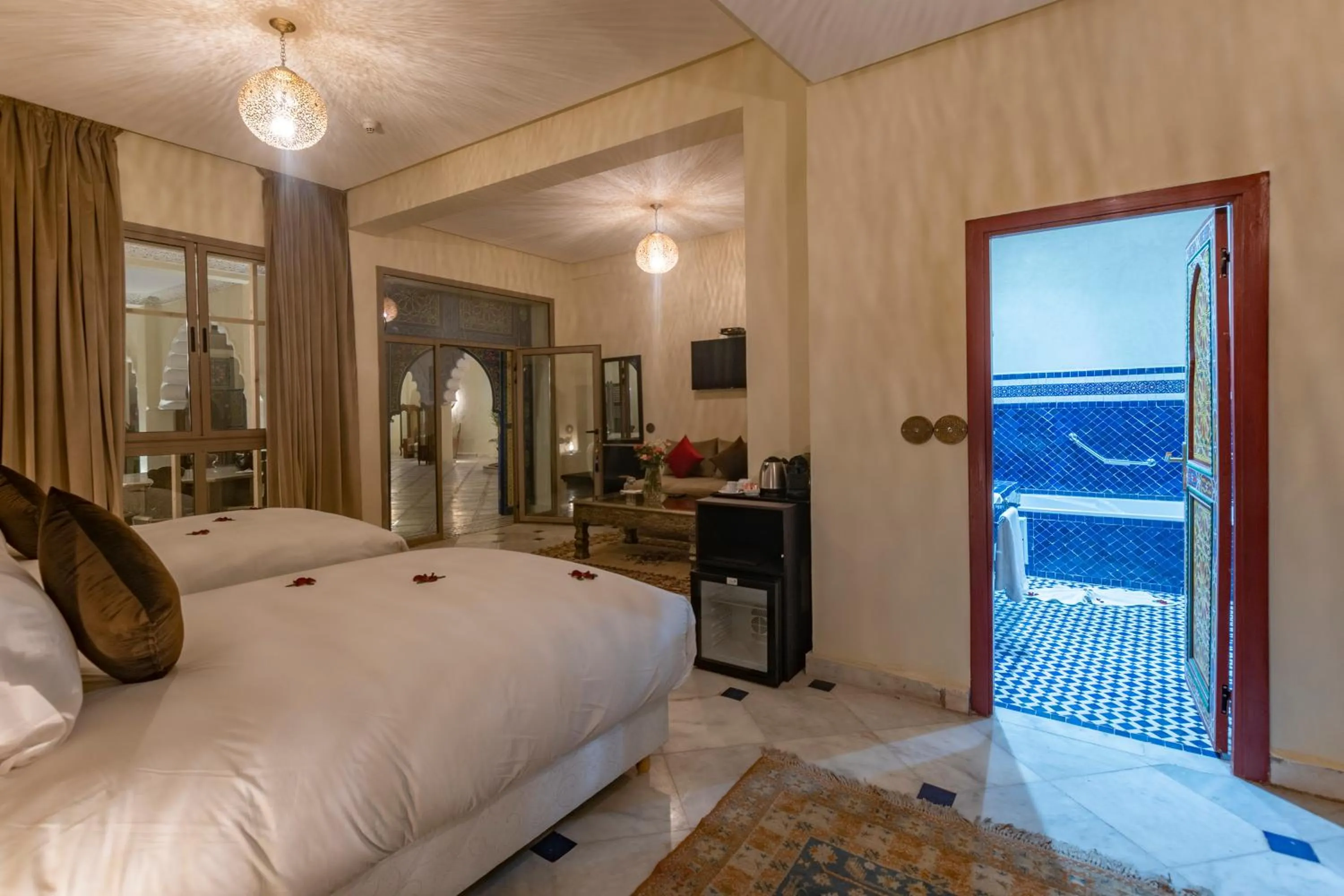 Bed in Palais Dar Si Aissa ALL-SUITES