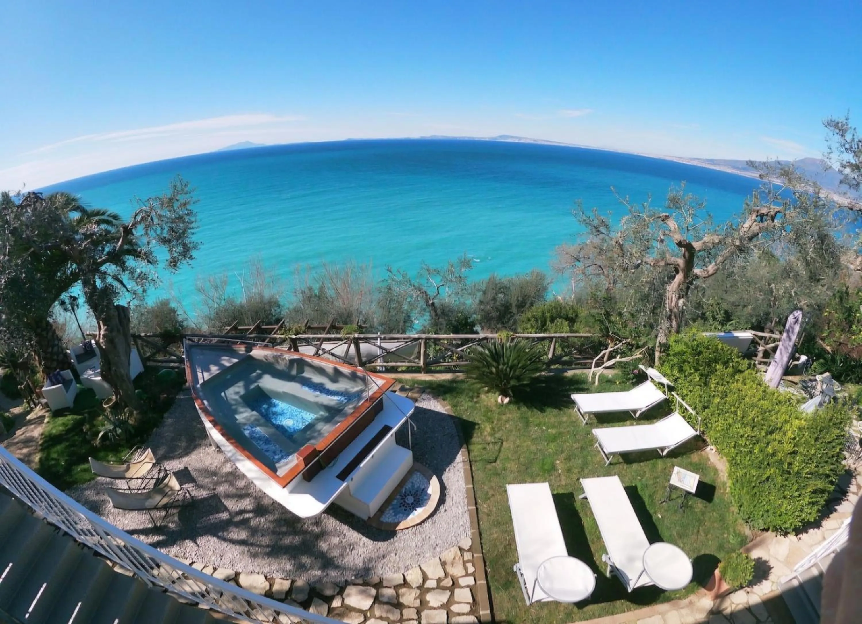 Pool view in La Palombara B&B