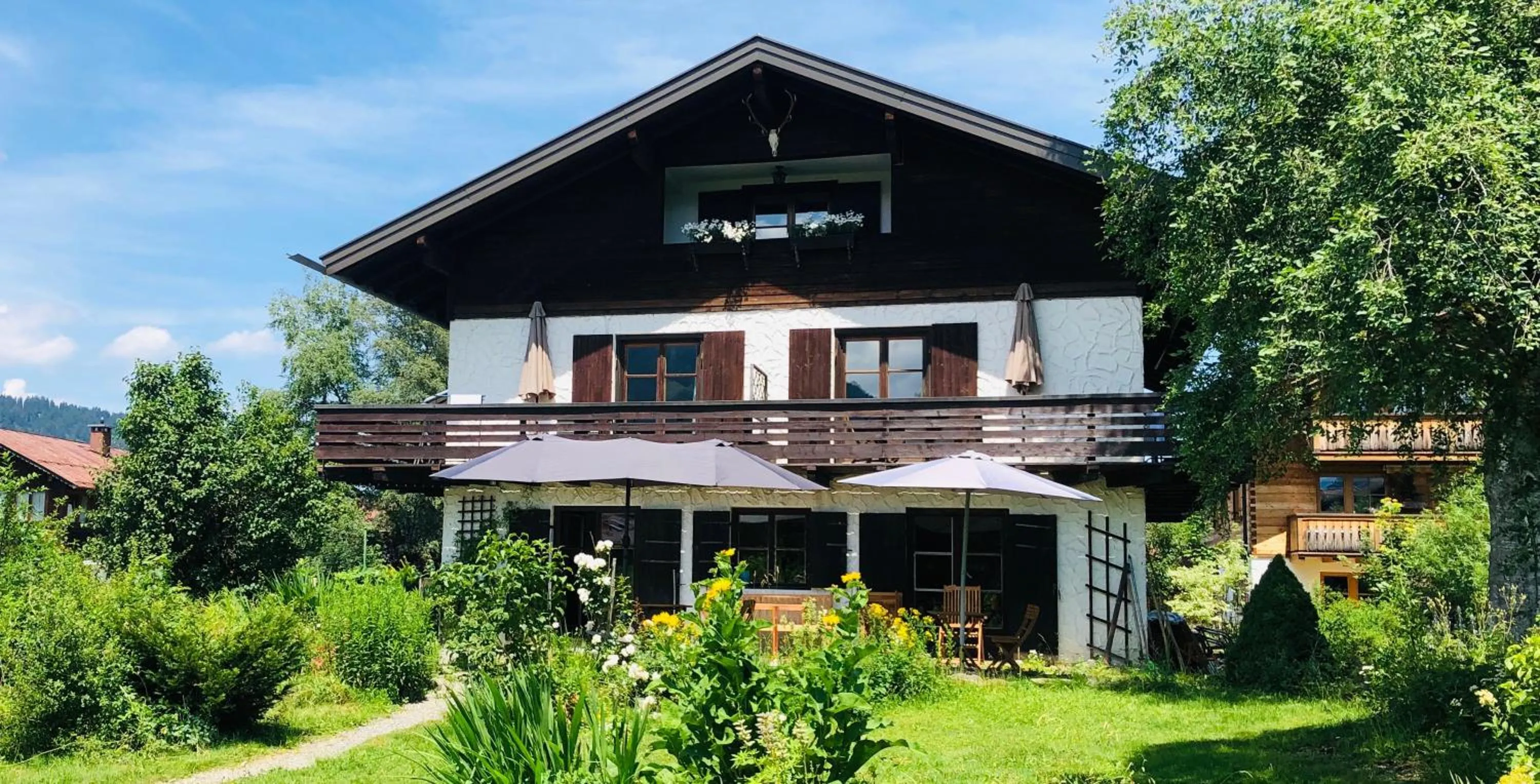 Property building in Drachenfels