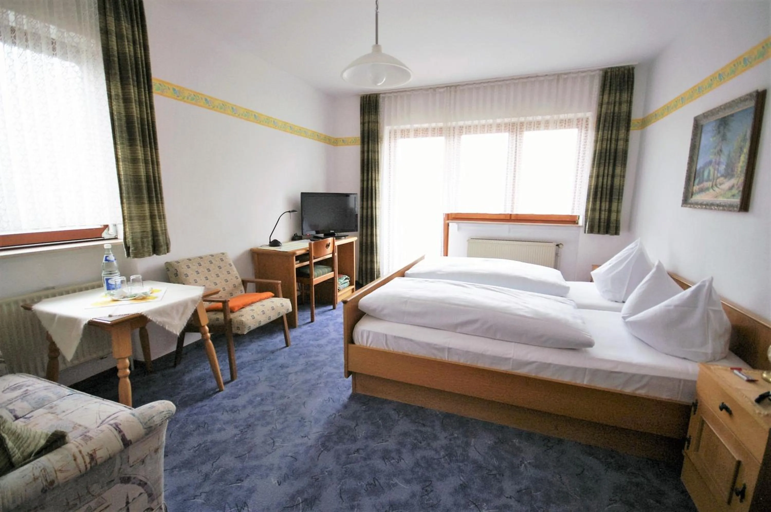 Day, Bed in Hotel Weidenau