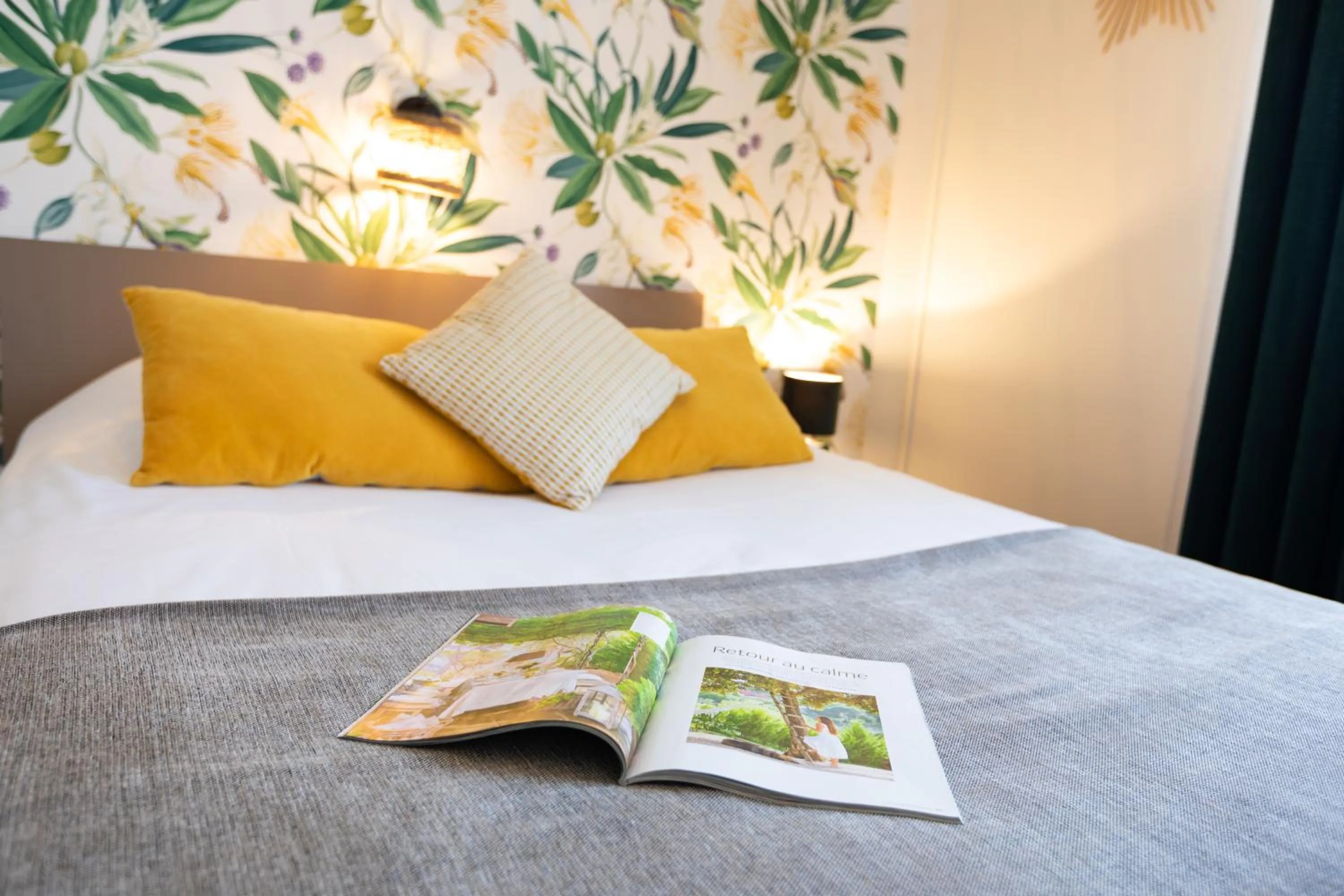 Bed in Hotel De La Pommeraie