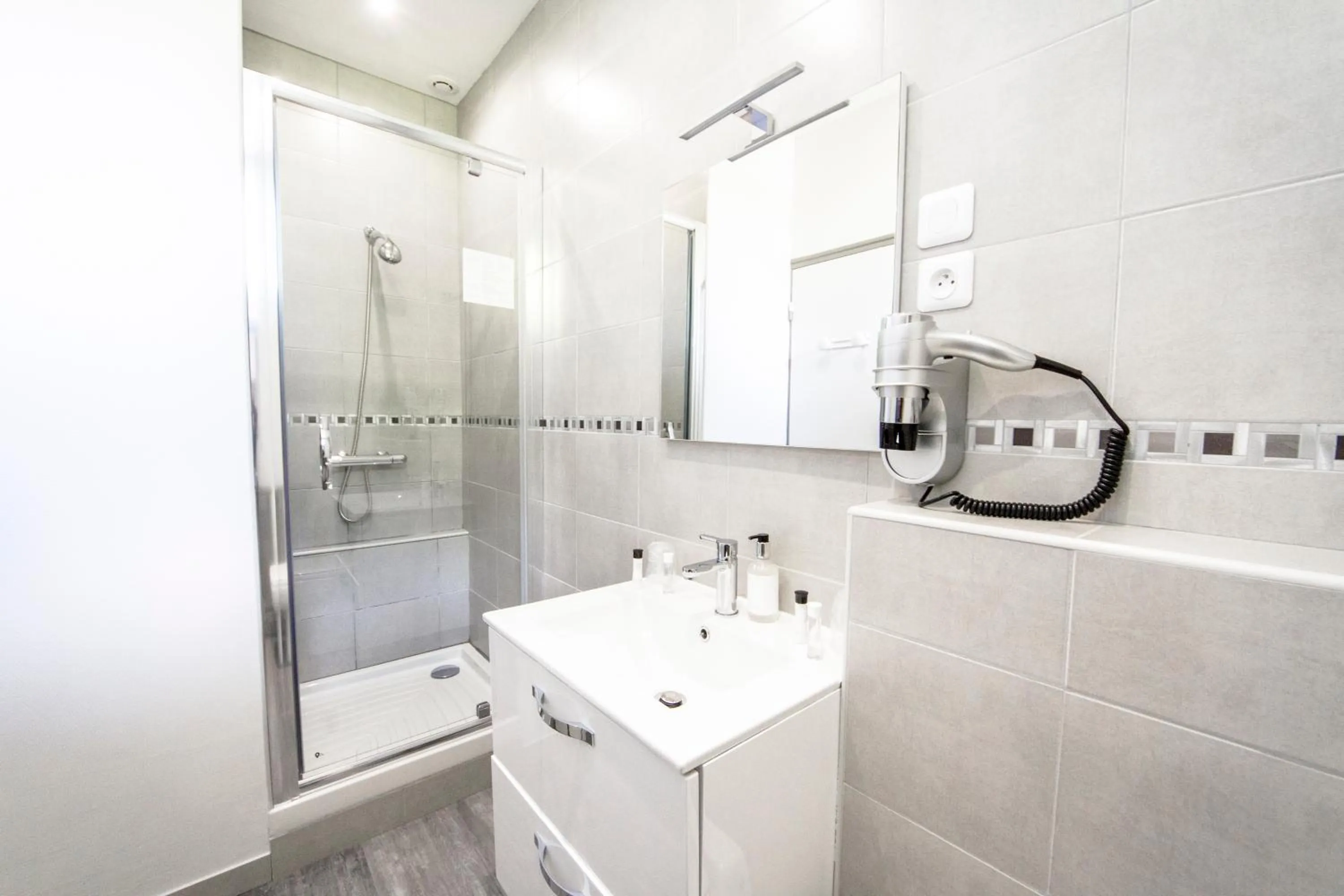 Bathroom in Hotel De La Pommeraie