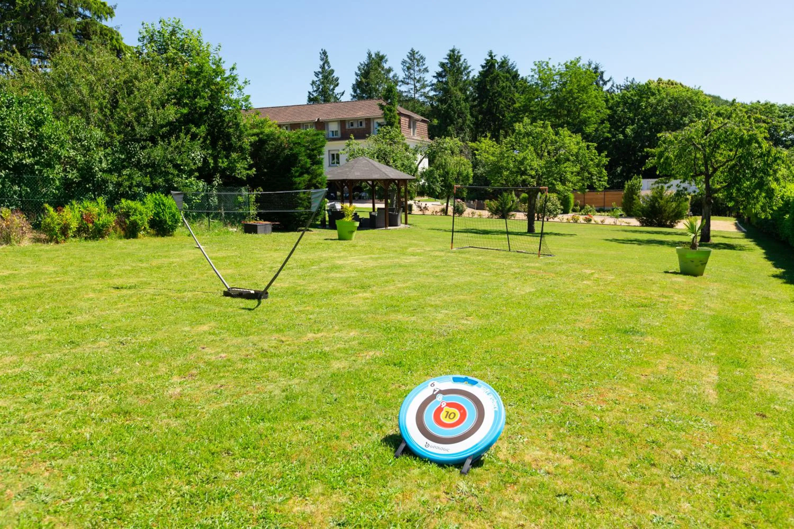 Children play ground in Hotel De La Pommeraie