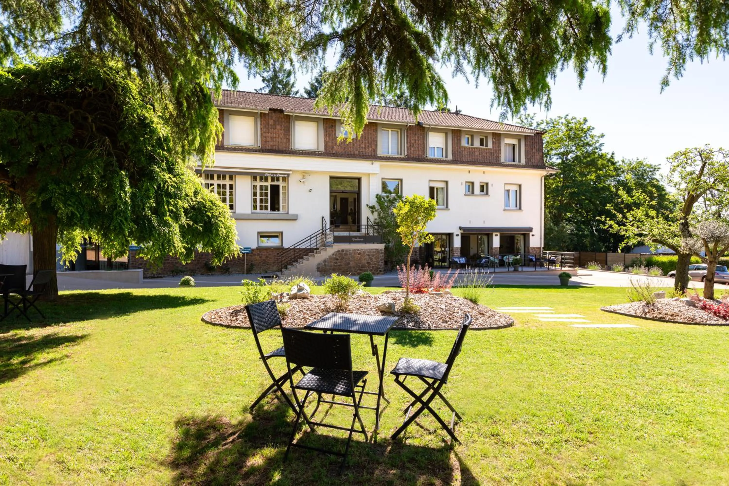Garden in Hotel De La Pommeraie