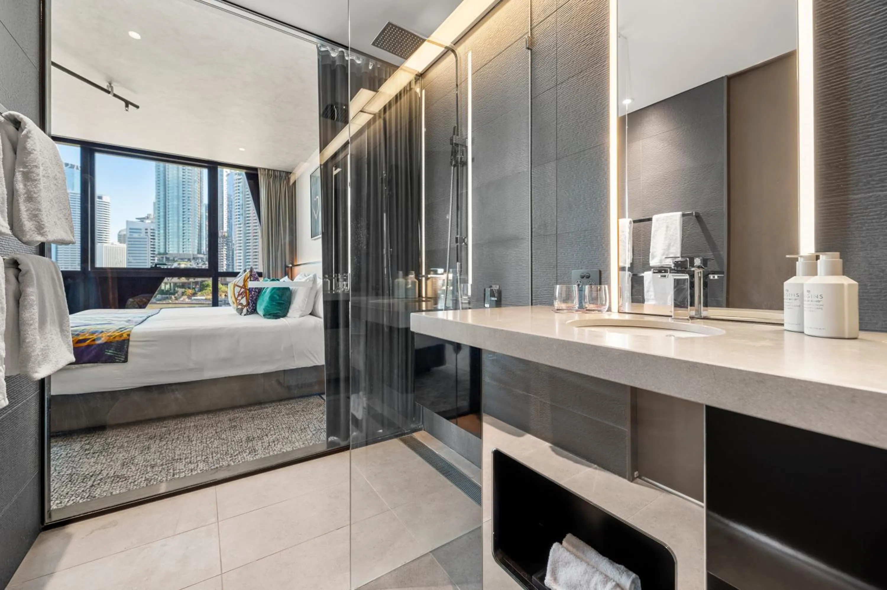 Shower, Bed in Crystalbrook Vincent