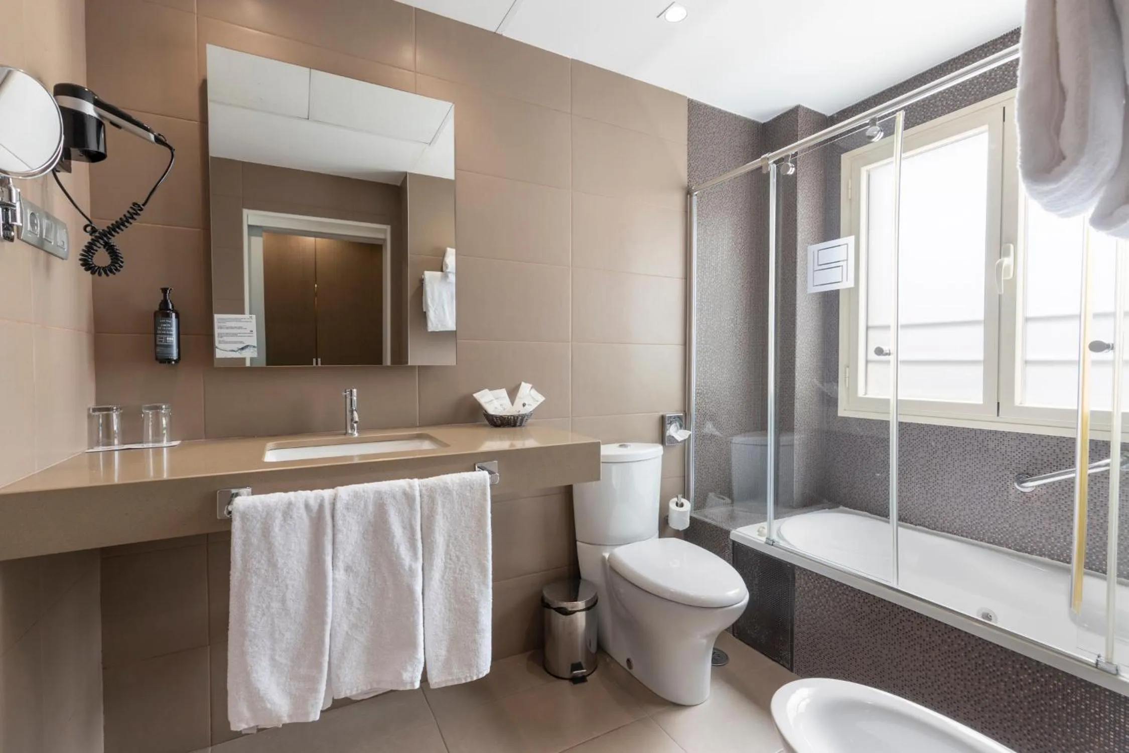 BIBO Hotel Recogidas