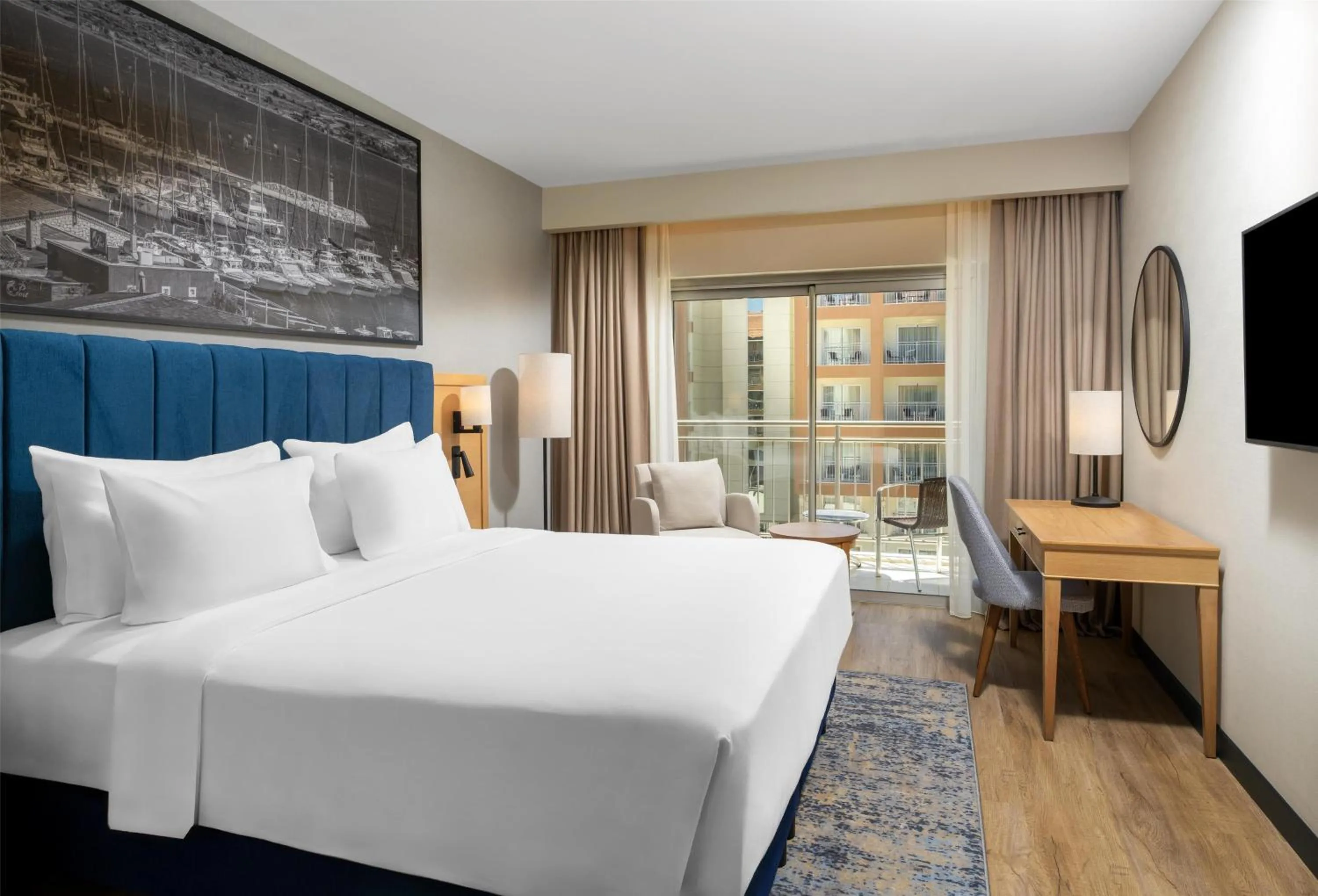 Bedroom, Bed in Radisson Blu Resort & Spa Cesme