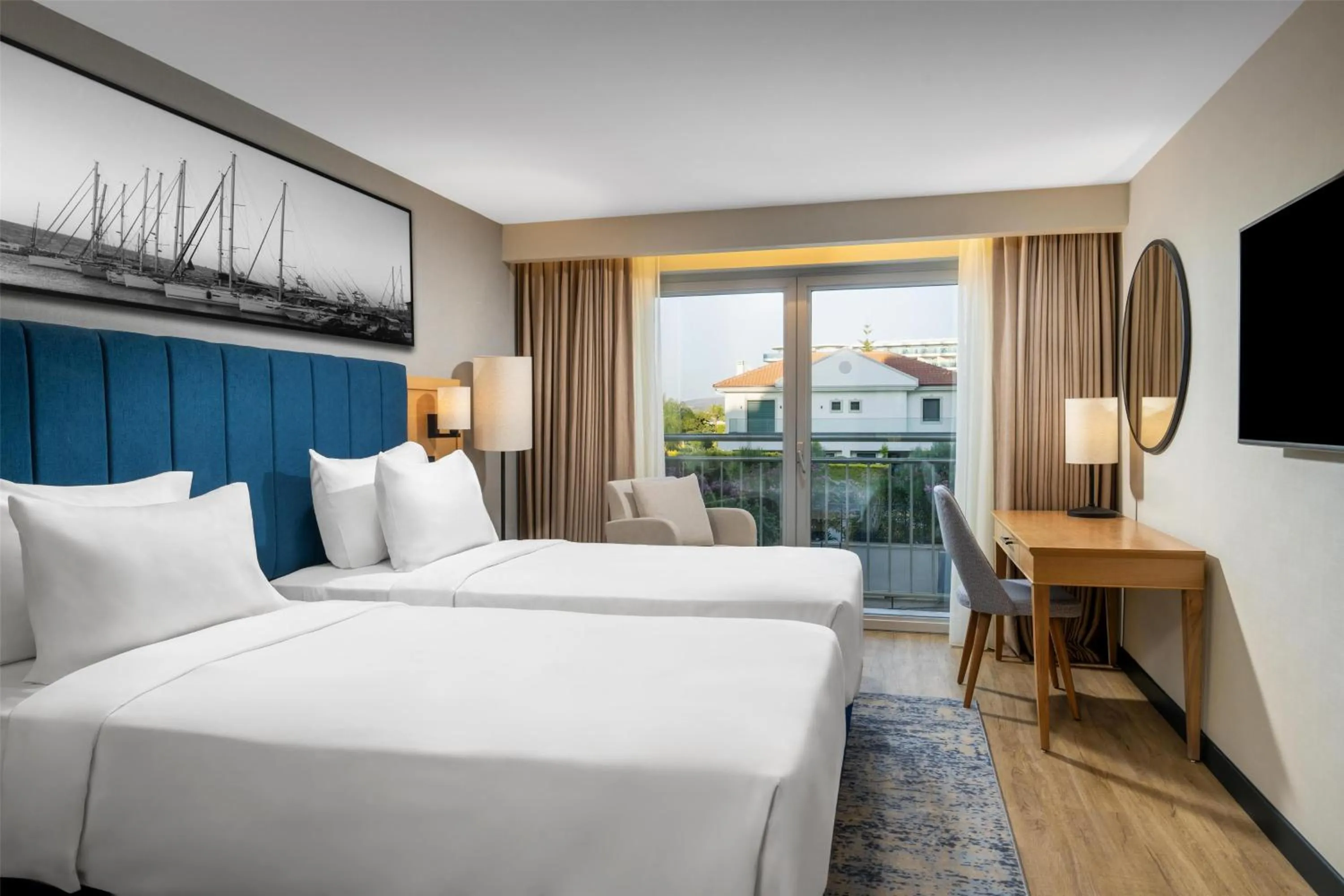 Bedroom, Bed in Radisson Blu Resort & Spa Cesme