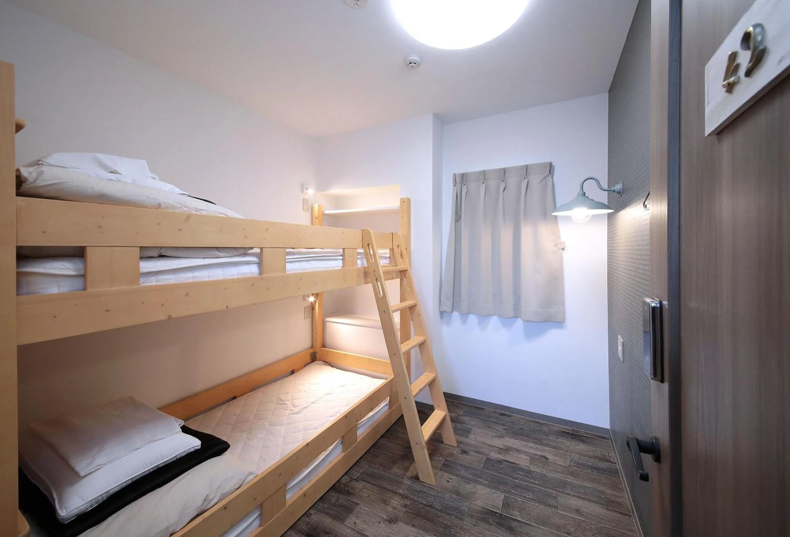 bunk bed, Bed in Trip & Sleep Hostel