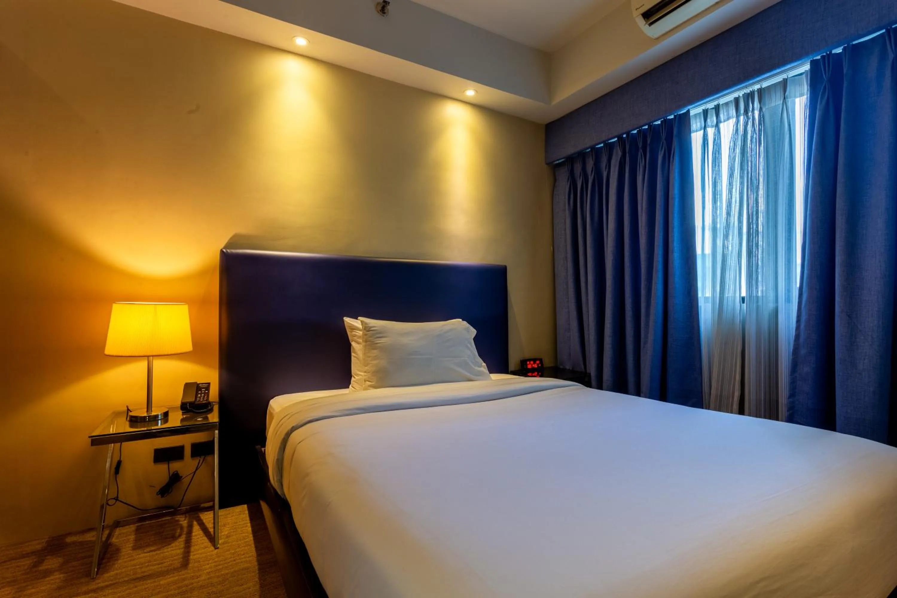 Bed in Santorini Hotel